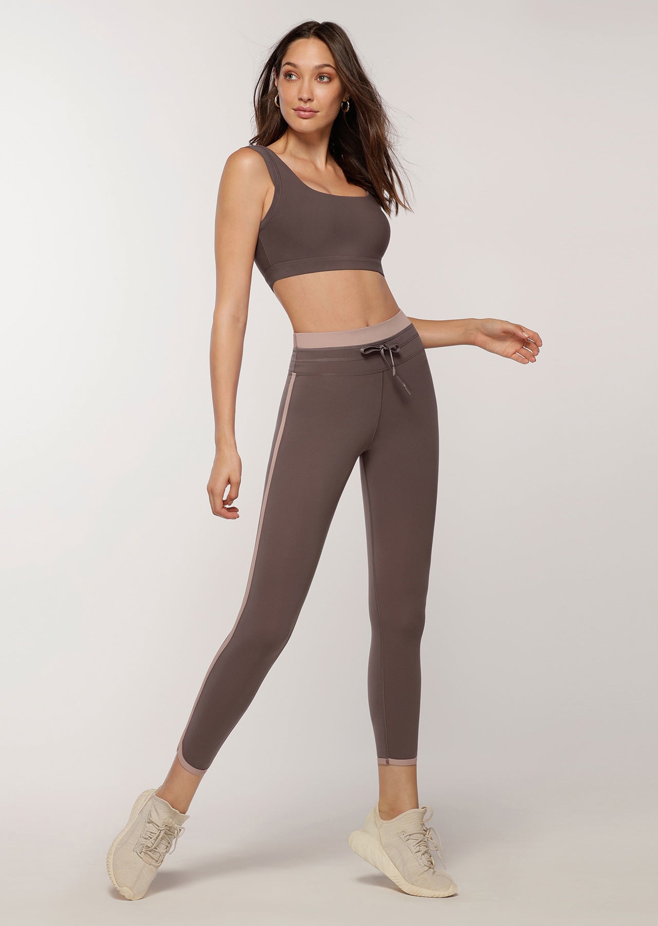 Lorna Jane Accentuate Sports Bra - Stone