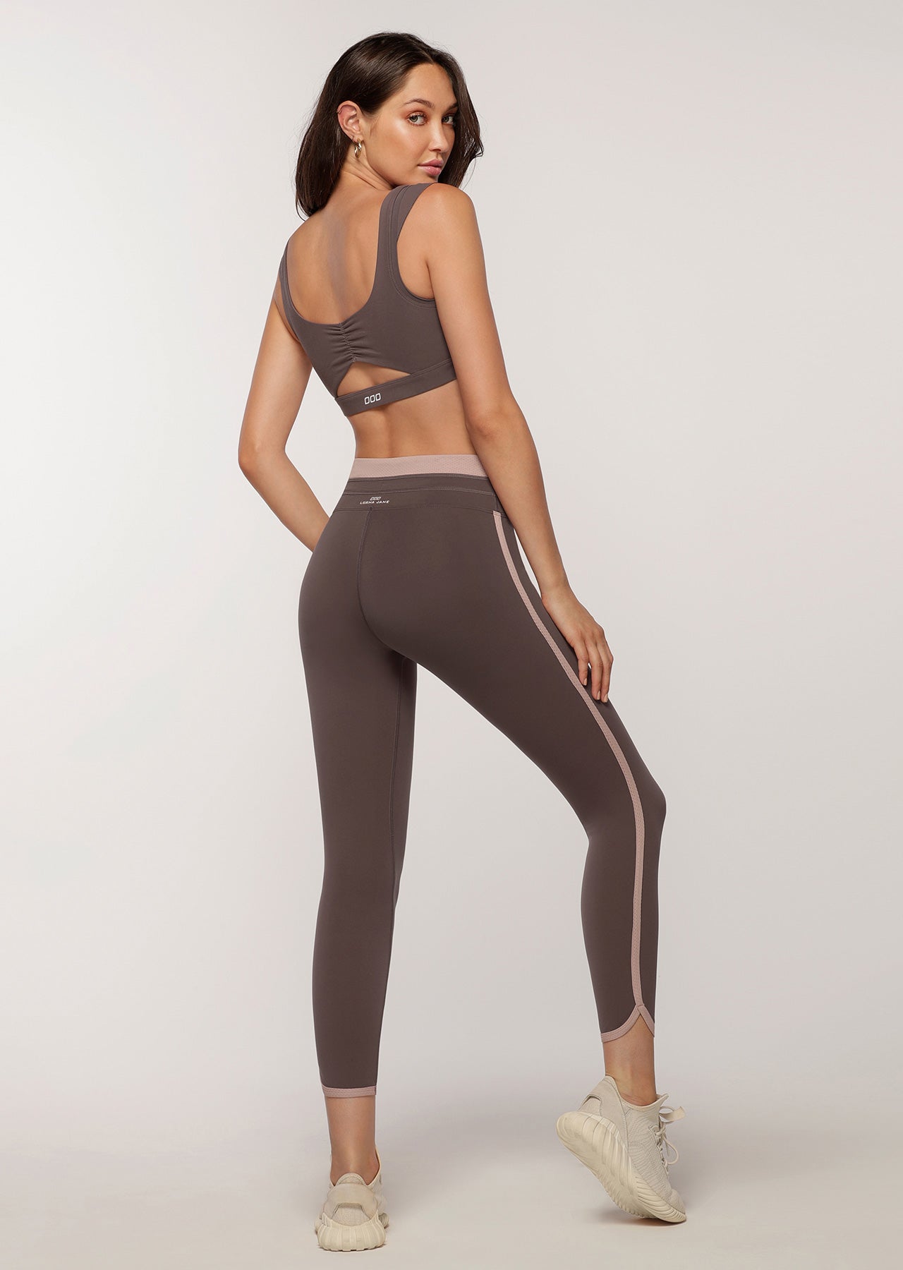 Lorna Jane Accentuate Sports Bra - Stone