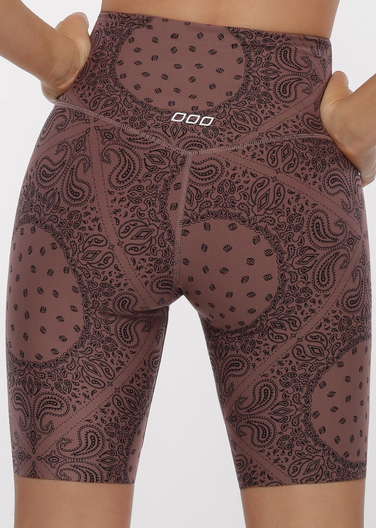 Lorna Jane Bandana Midi Bike Shorts - Bandana Print