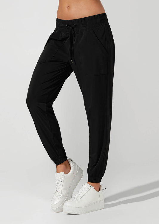 Lorna Jane Barre Ankle Biter Active Pants - Black