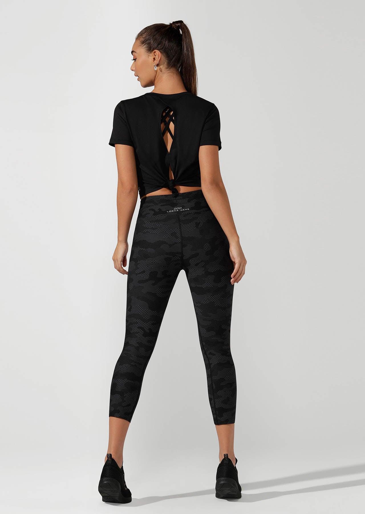 Lorna Jane Breeze Cropped Active Tee - Black