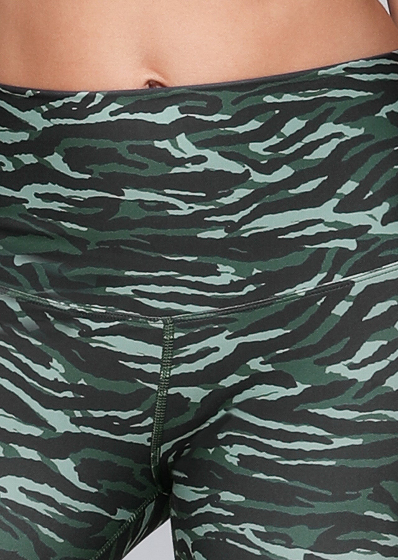 Lorna Jane Camino A/B Tight - Canimo Print