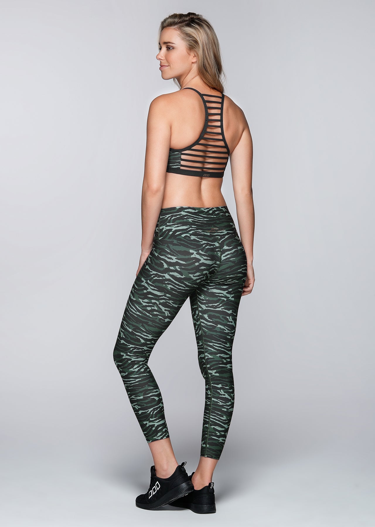 Lorna Jane Camino Sports Bra - Canimo Print