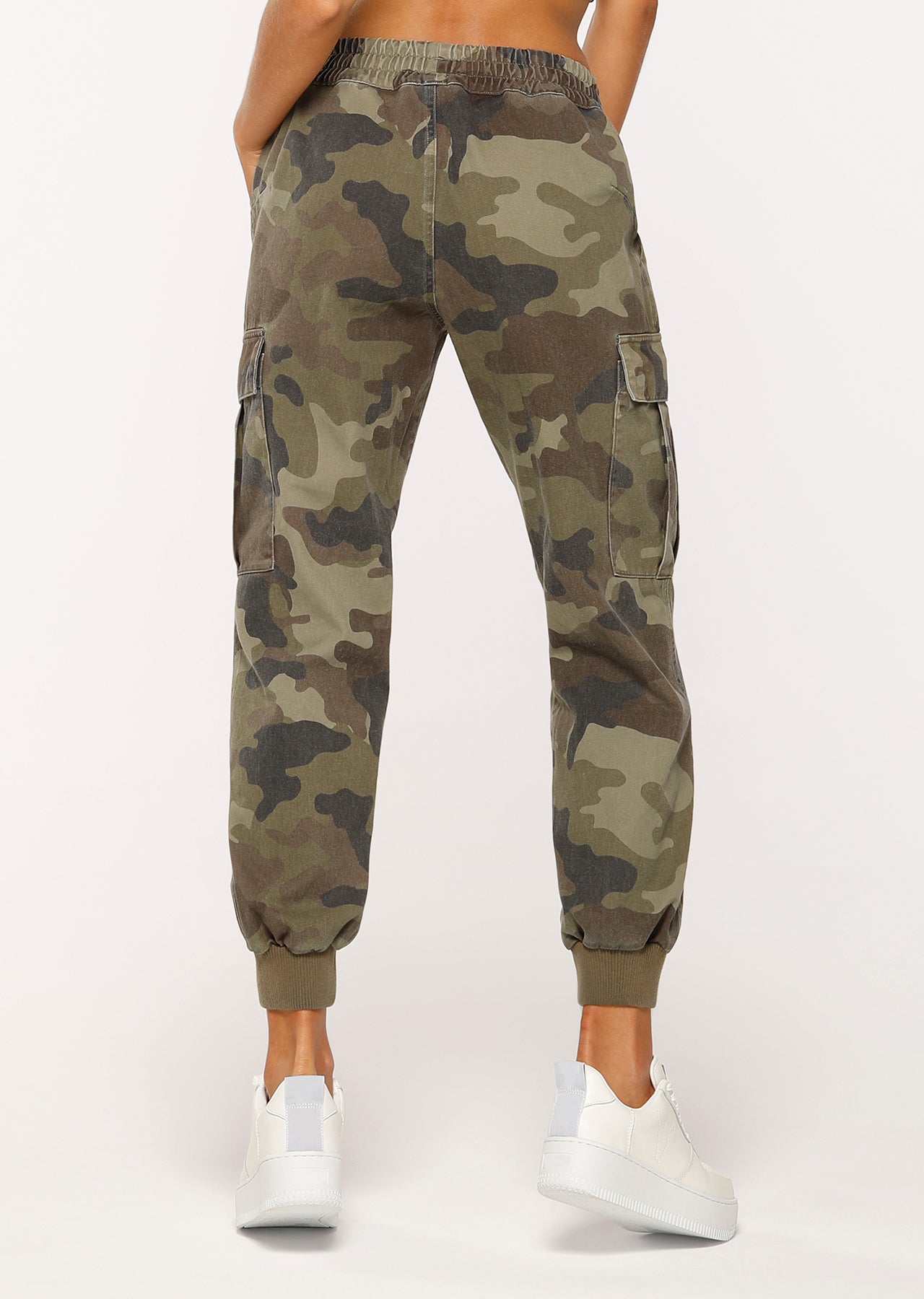 Lorna Jane Camo Lounge Pants - Camo Print