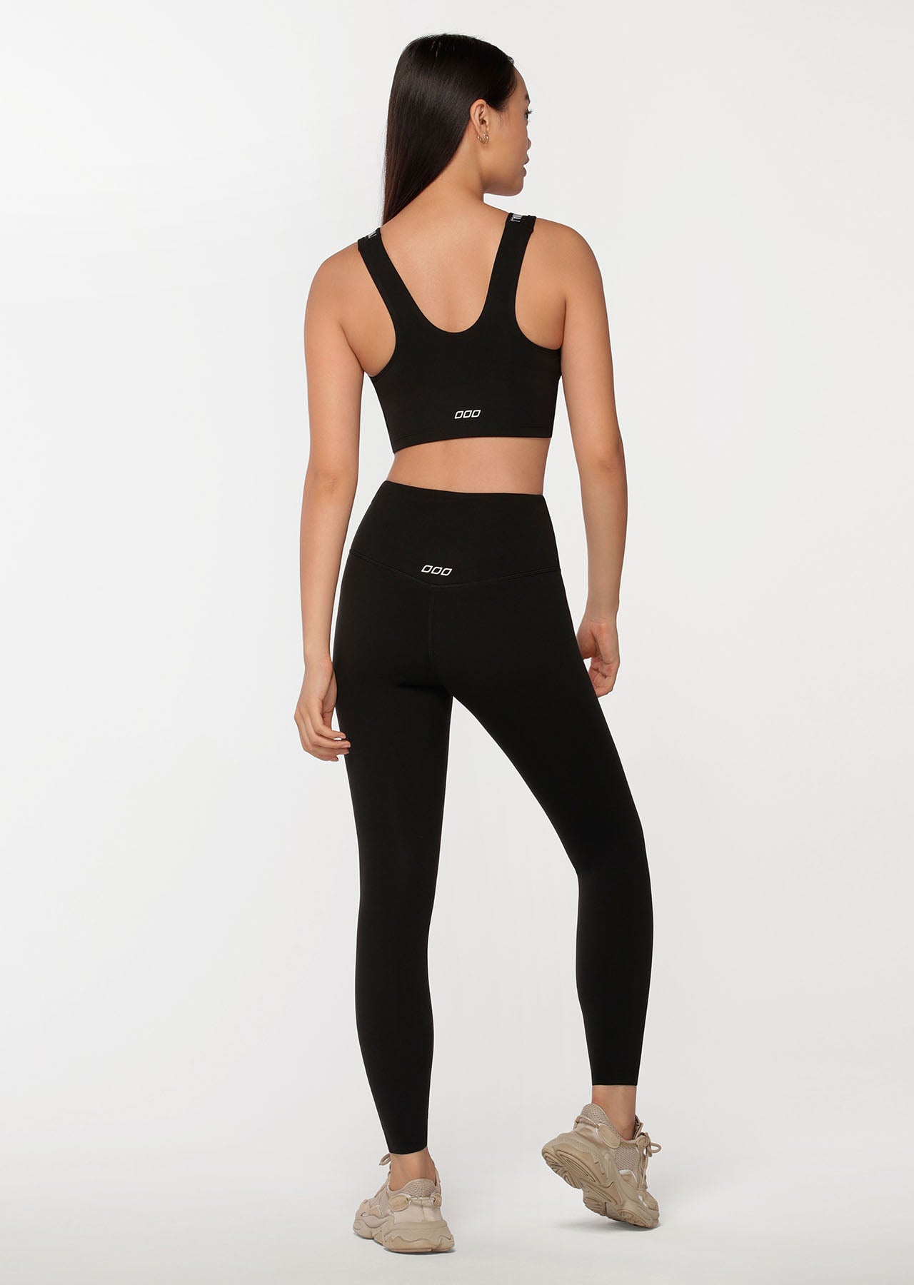 Lorna Jane Challenger Long Line Bra - Black