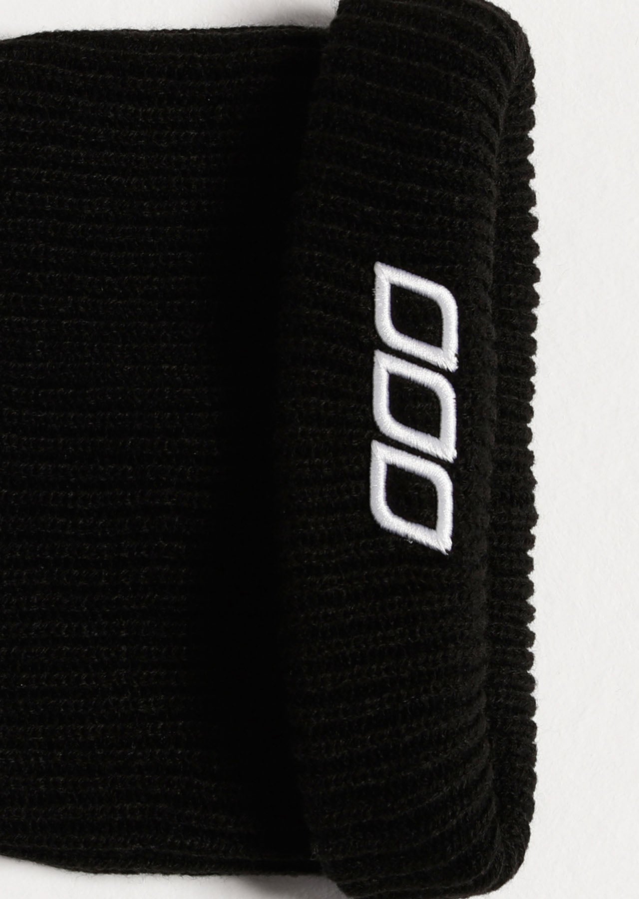 Lorna Jane Chill Out Beanie - Black