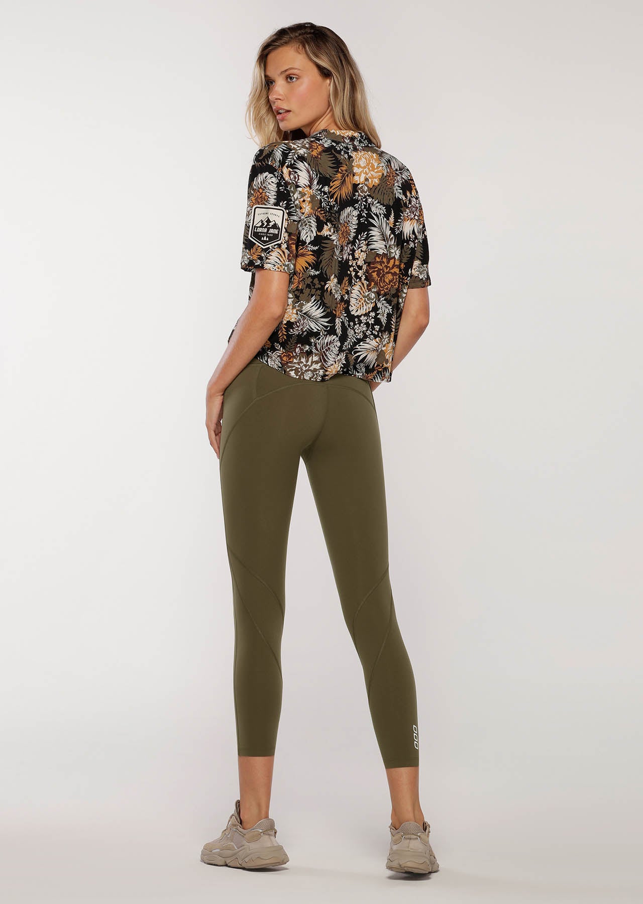 Lorna Jane Club Leisure Camp Shirt - Retro Tropicana Print