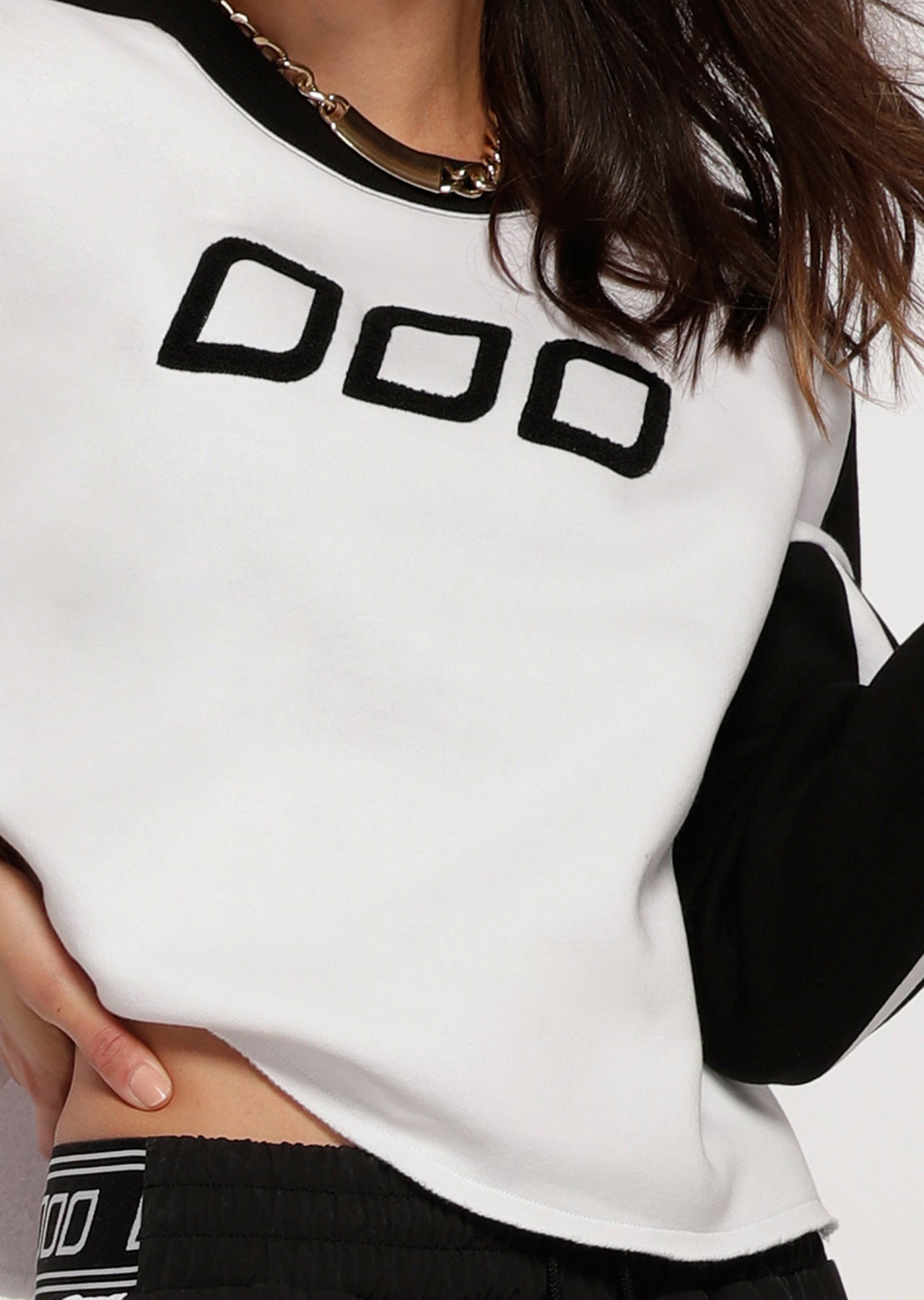 Lorna Jane Colour Block Cropped Sweat - Black/White