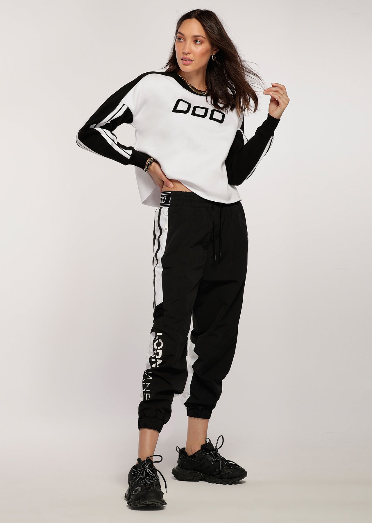Lorna Jane Colour Block Cropped Sweat - Black/White