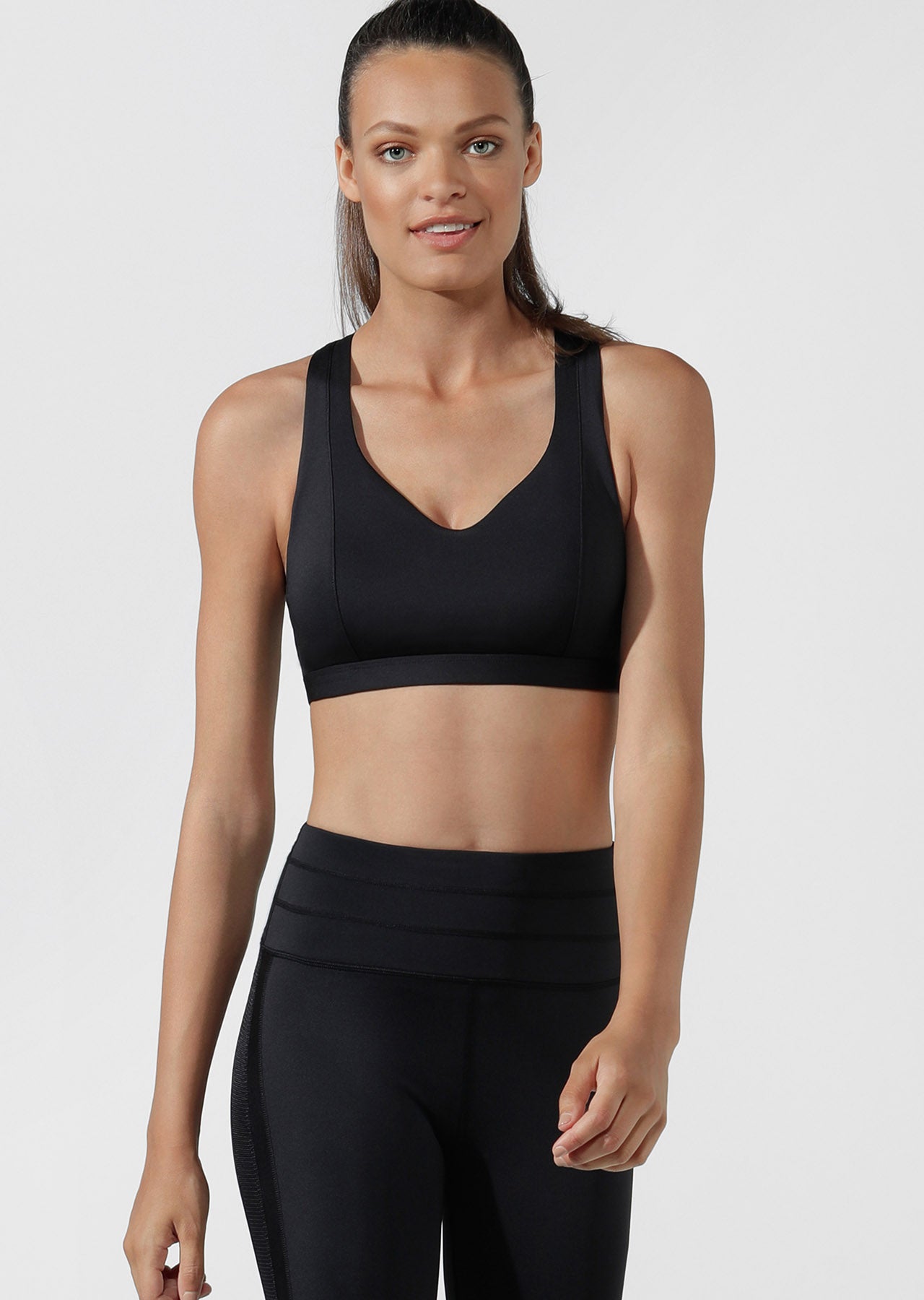 Lorna Jane Cross Comfort Sports Bra - Black