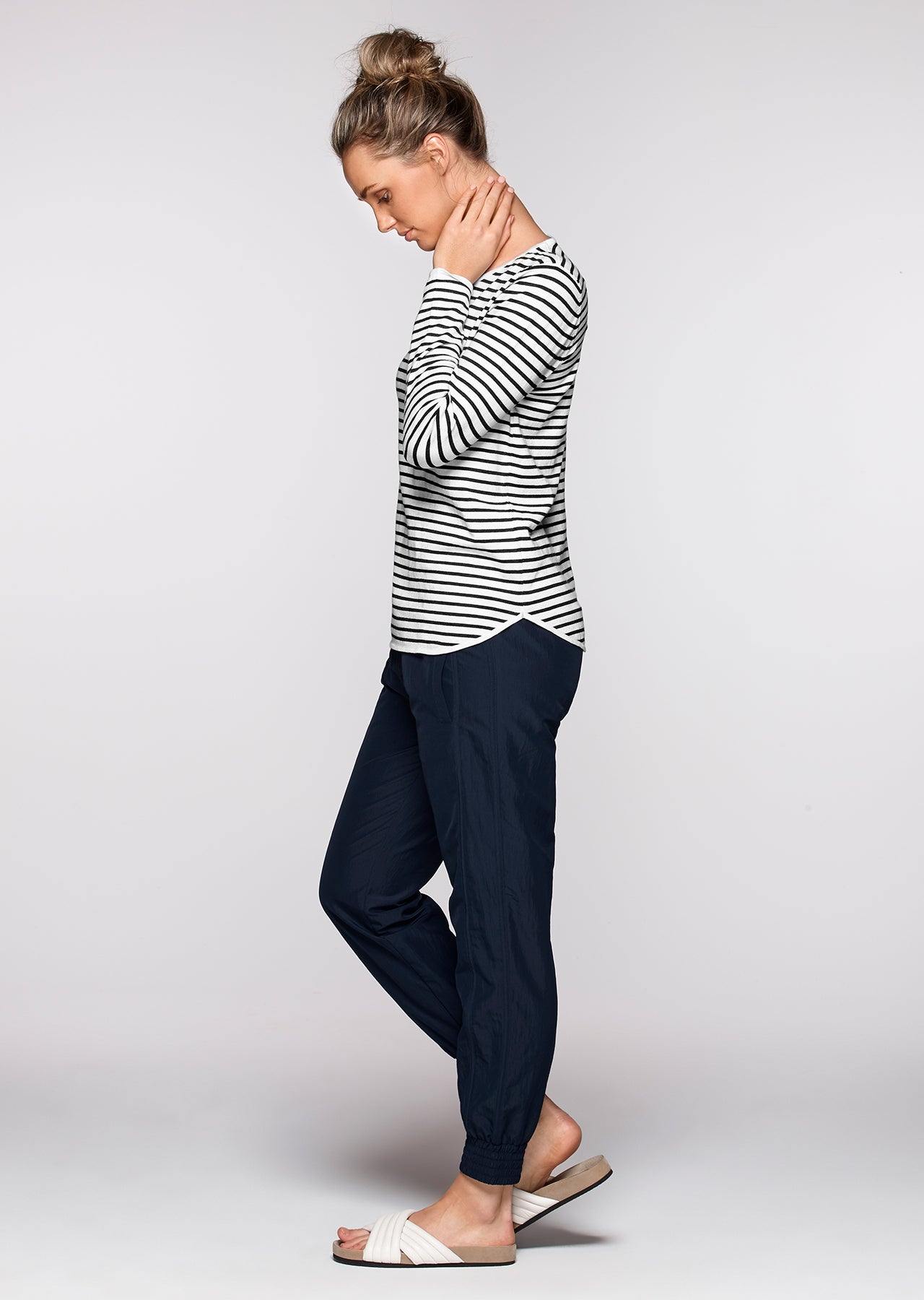 Lorna Jane Cruise Knit L/Slv Top - Ink/White Stripe