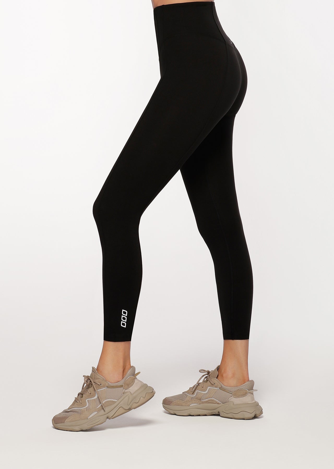 Lorna Jane Curve Defining Ankle Biter Leggings - Black