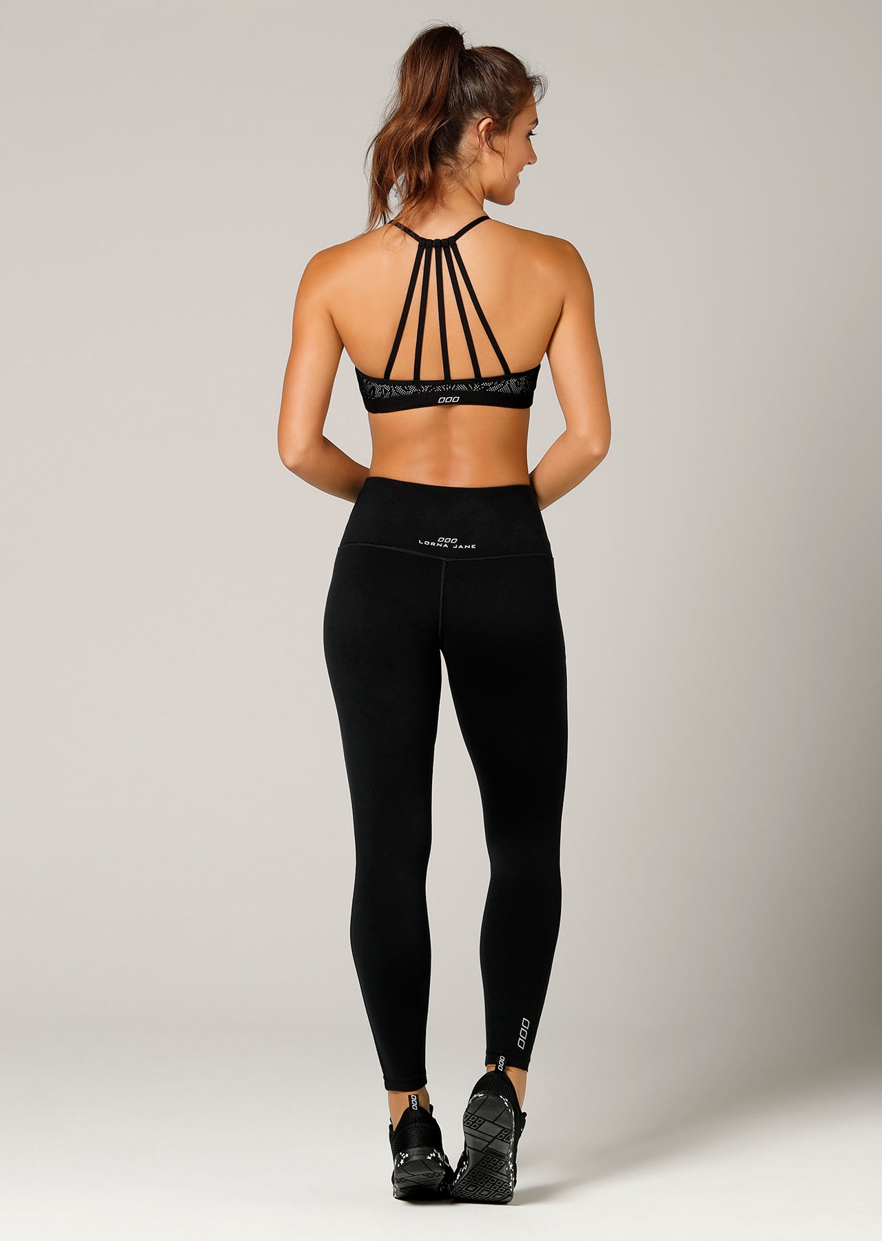 Lorna Jane Day Dreamer Sports Bra - Black