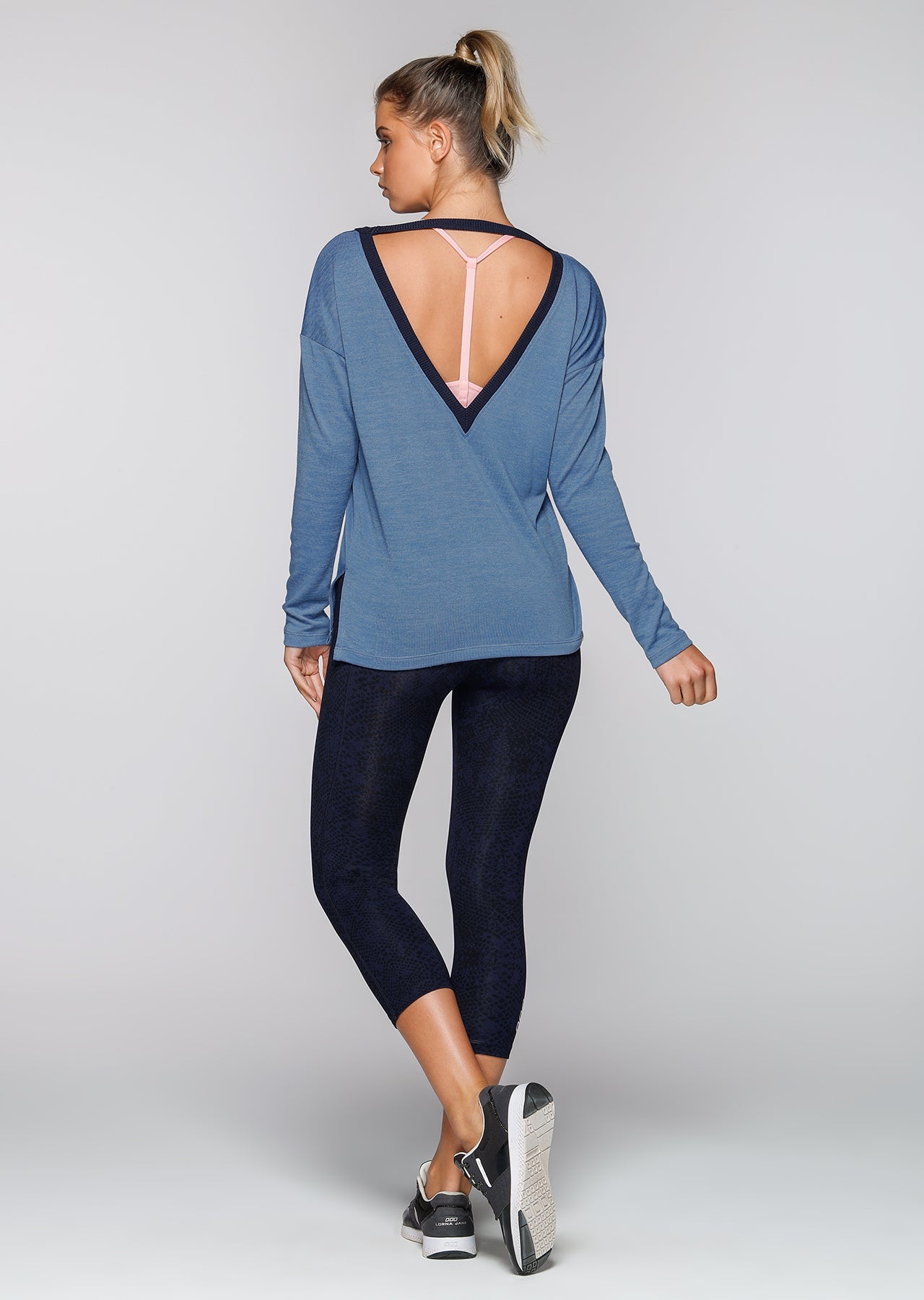 Lorna Jane Don't Look Back L/Slv Top - Misty Blue