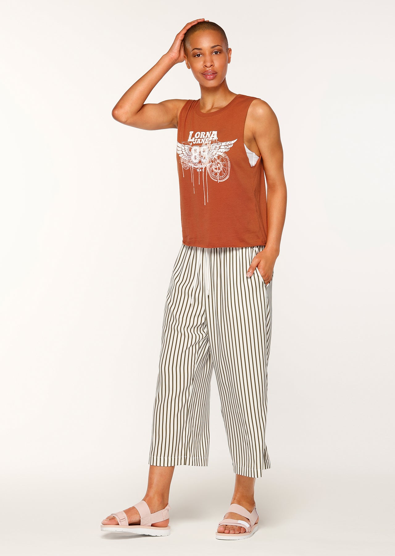 Lorna Jane Down Time Cropped Pants - White/Luxury Green