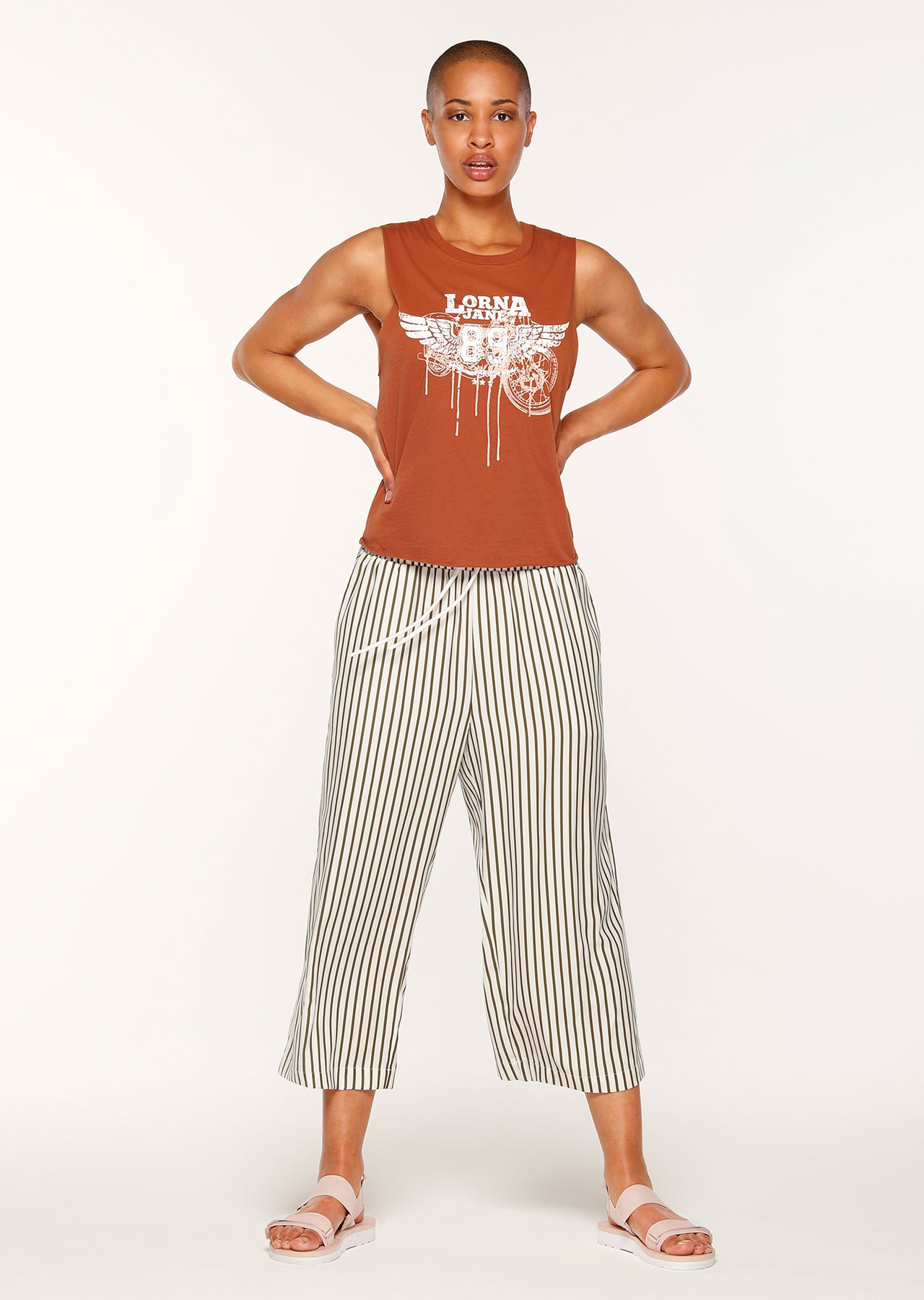 Lorna Jane Down Time Cropped Pants - White/Luxury Green