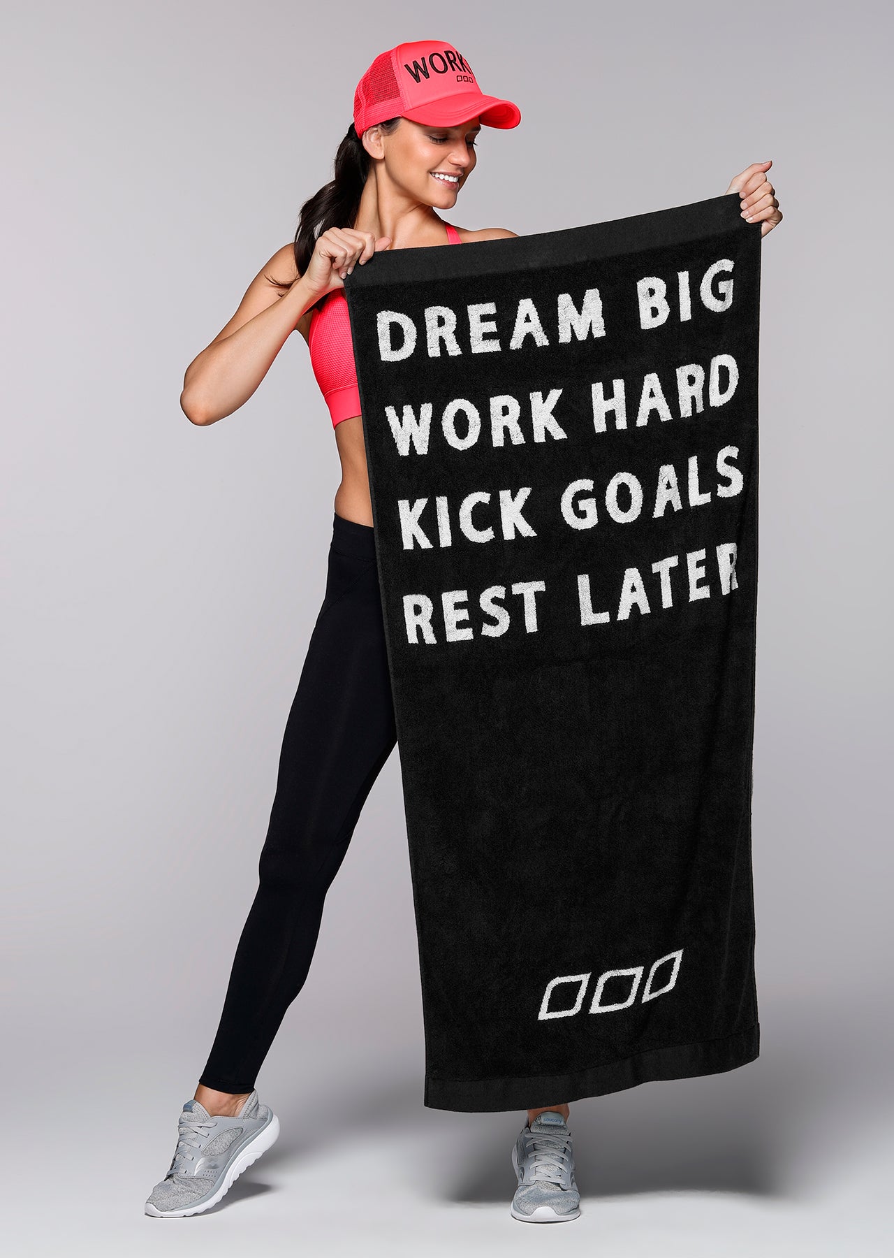 Lorna Jane Dream Big Towel - Black