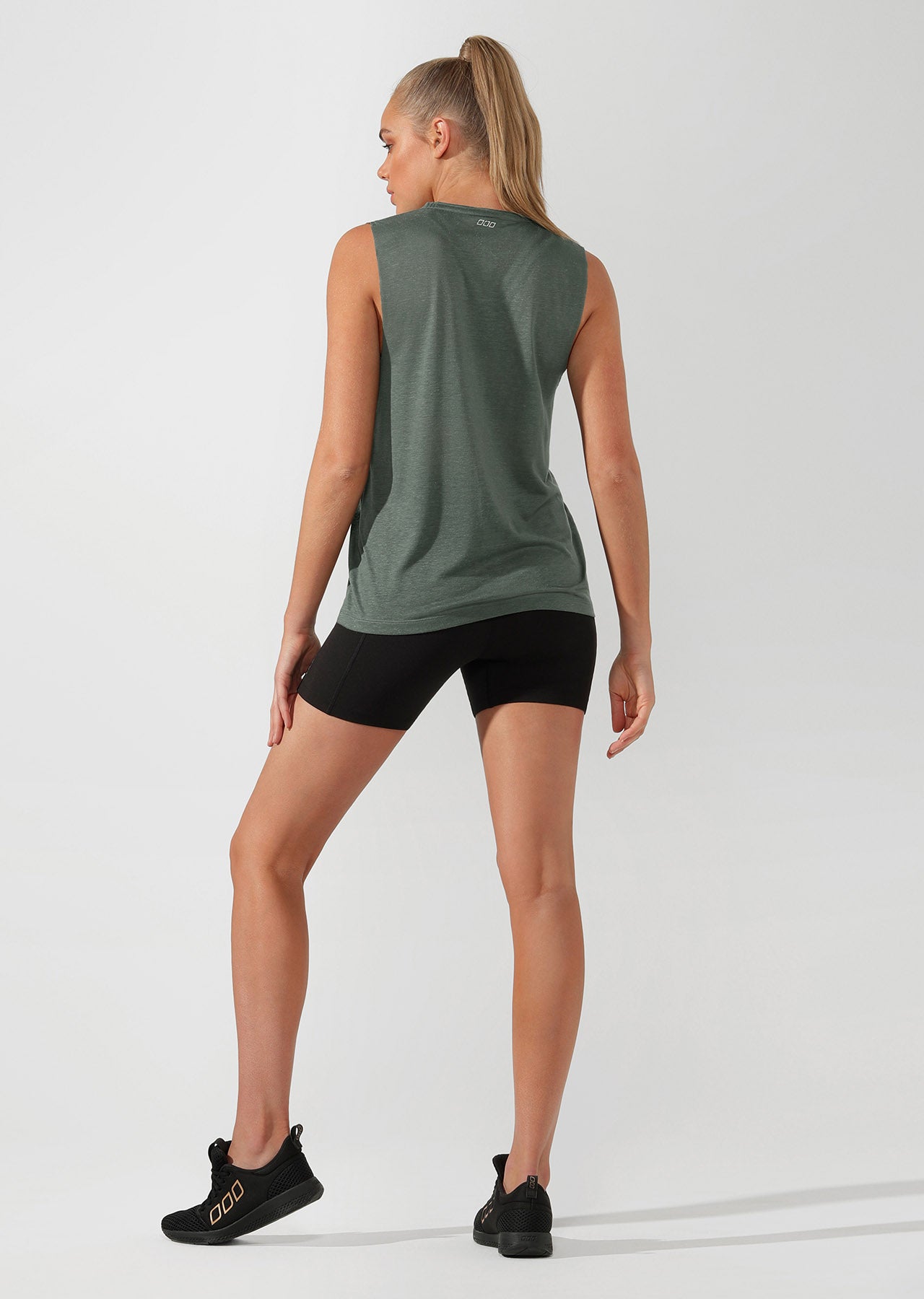 Lorna Jane Fierce Tank - Military