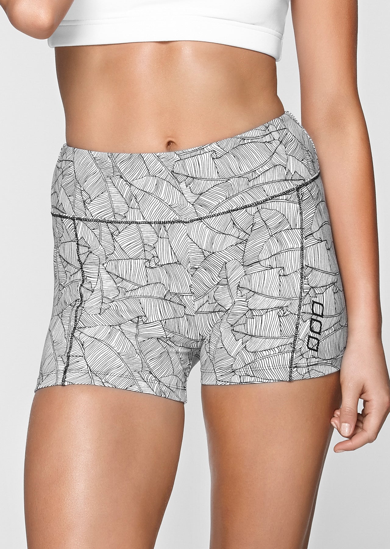 Lorna Jane Fine Lines Core Short Tight - Black/White
