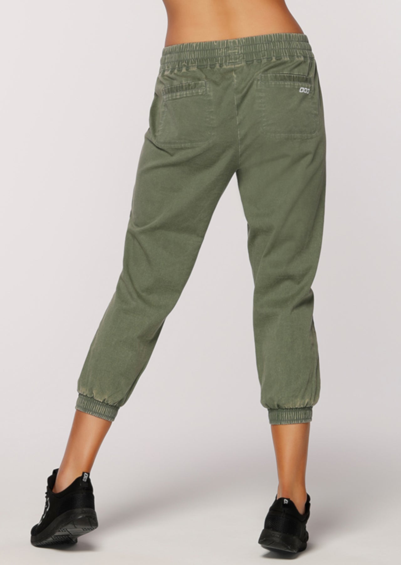 Lorna Jane Flashy Cropped Pants - Light Khaki