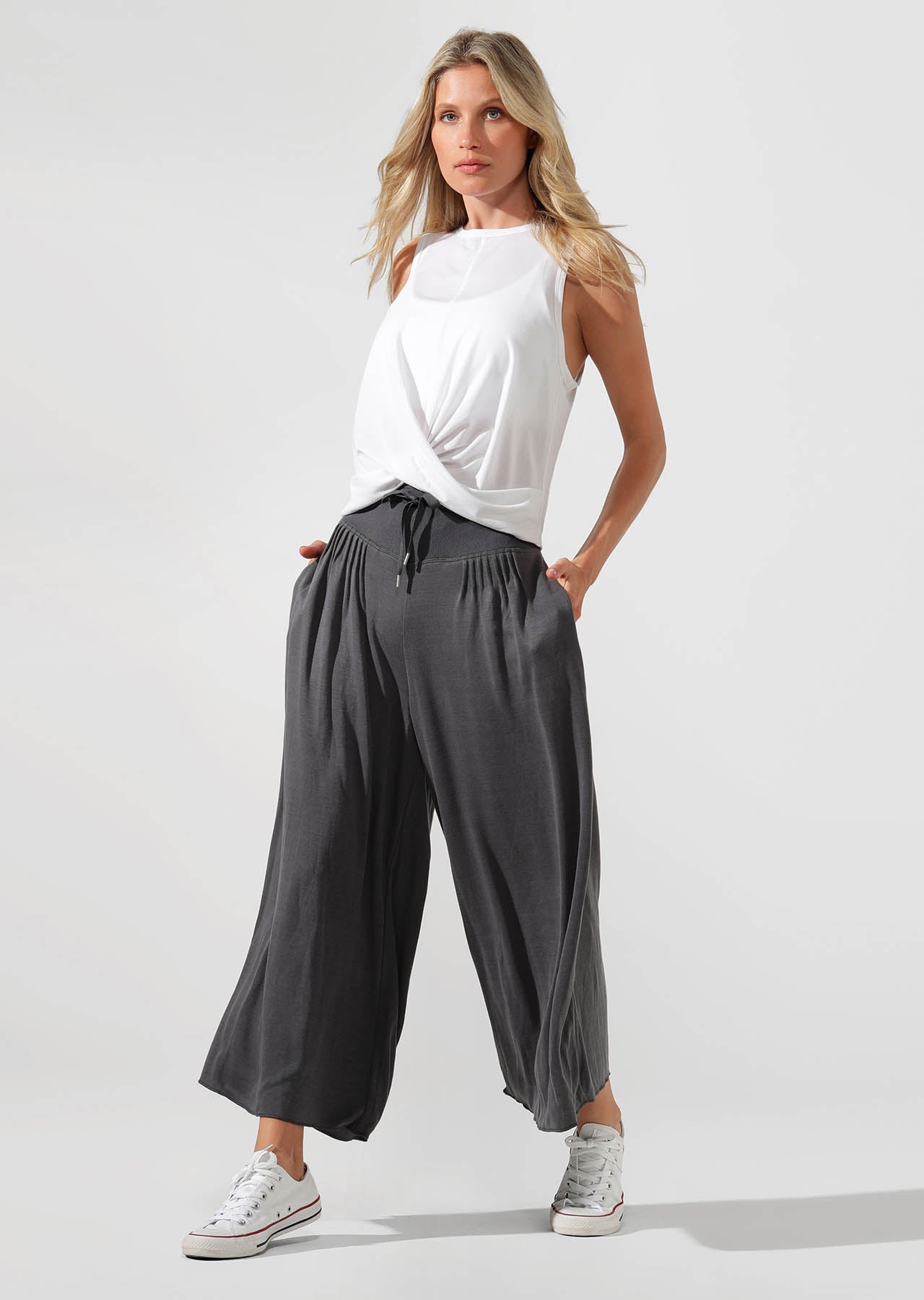 Lorna Jane Flawless Cropped Active Tank - White