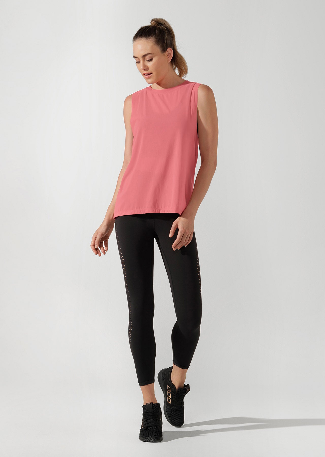 Lorna Jane Flow Mesh Tank - Quartz Pink