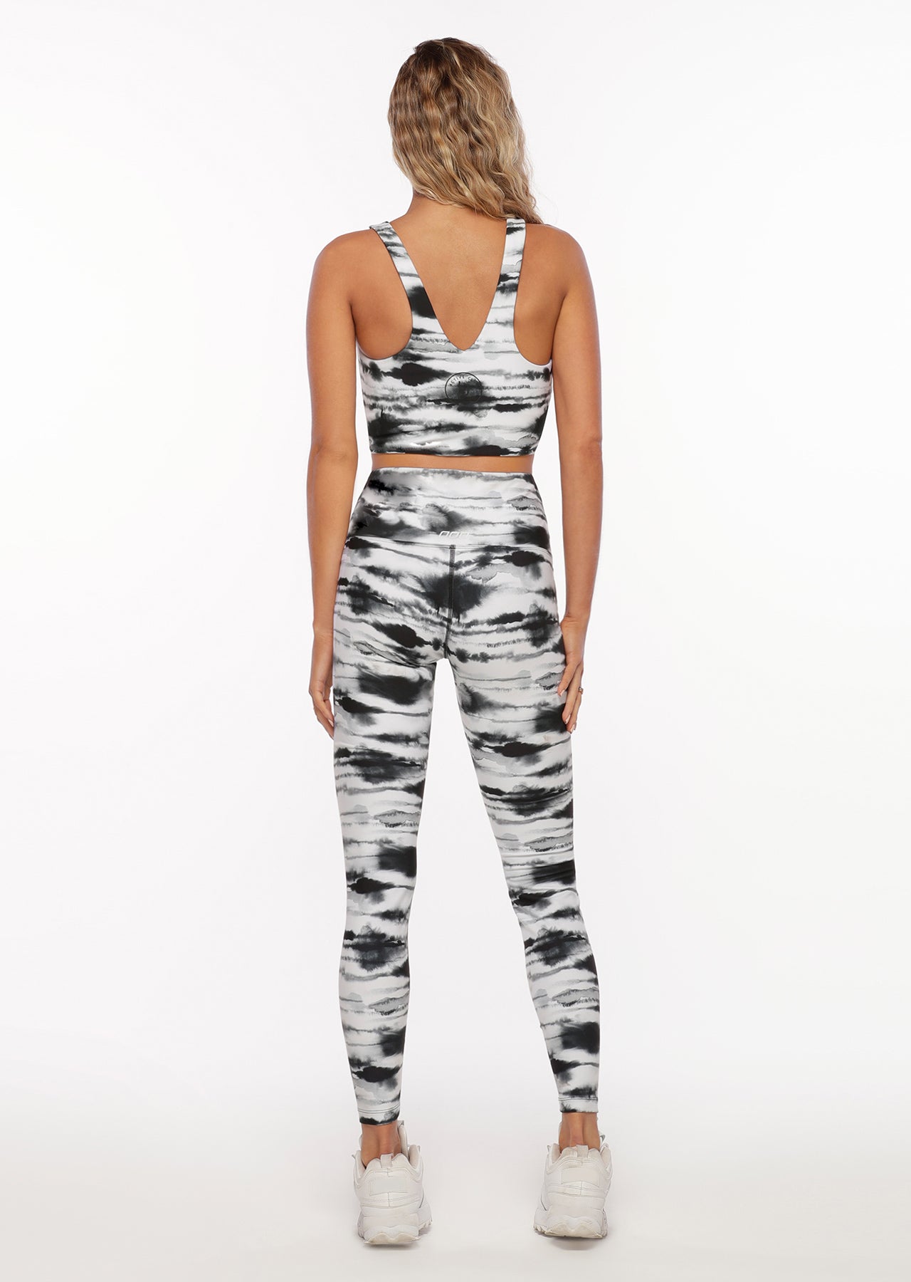 Lorna Jane Gazelle Full Length Leggings - Gazelle Print