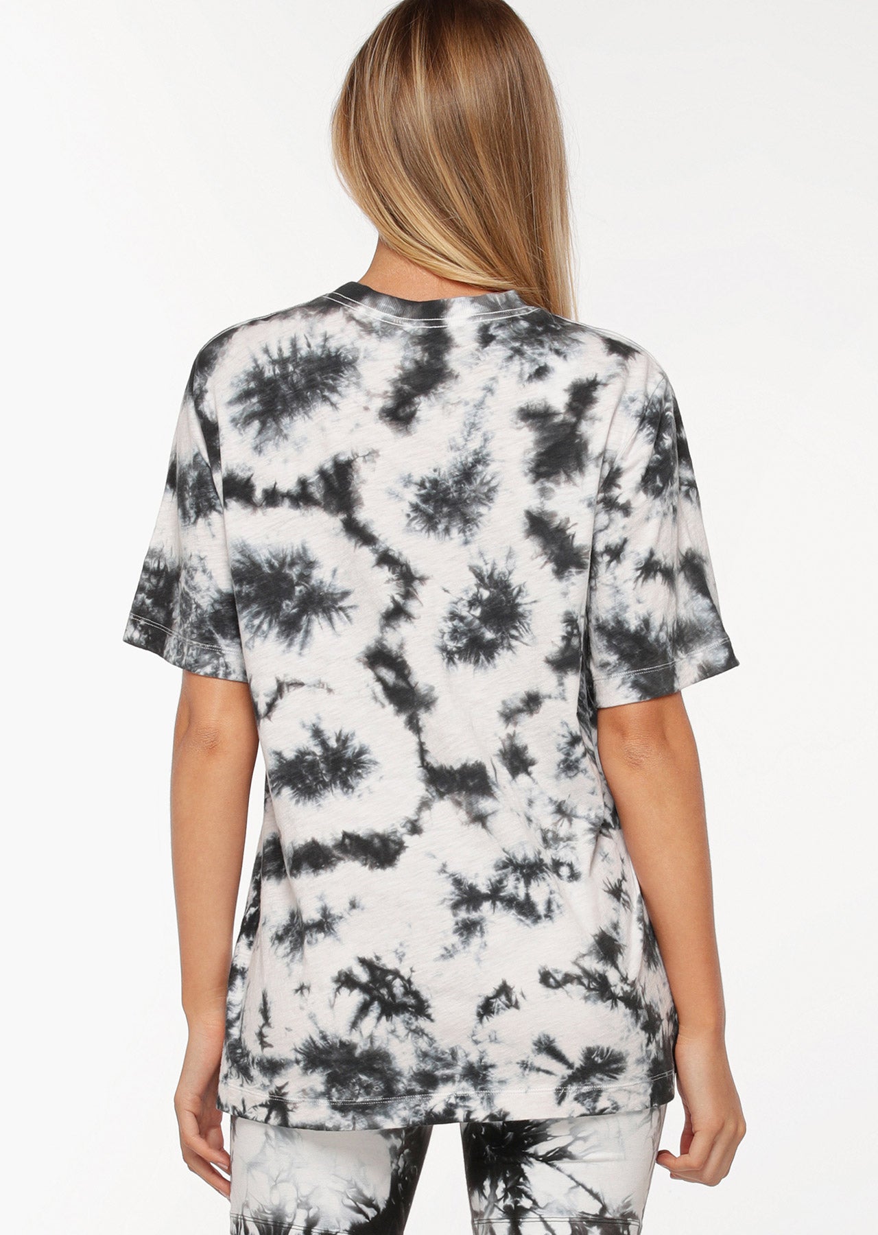 Lorna Jane Grunge Oversized T-Shirt - Black Tie Dye