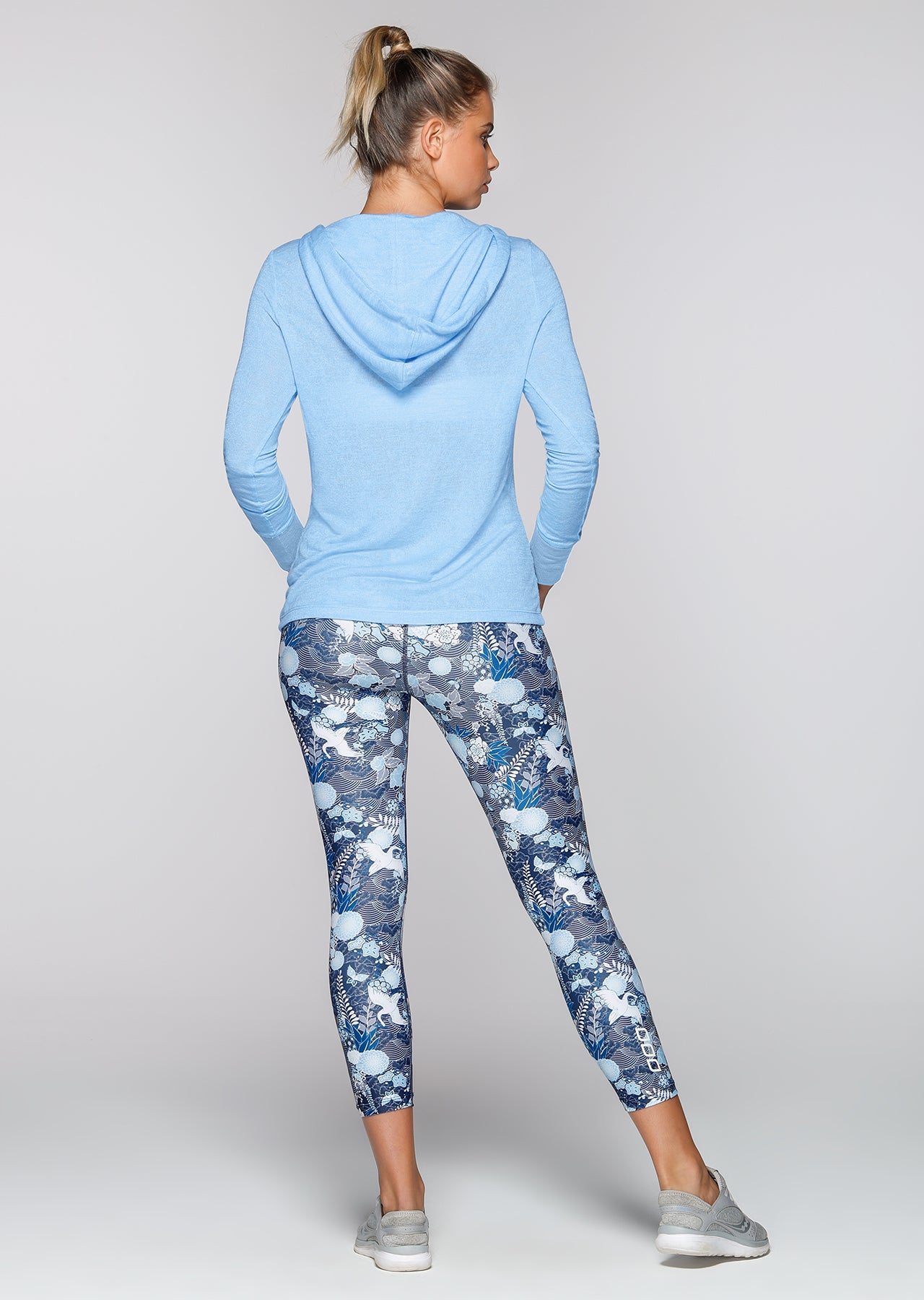 Lorna Jane Havanna L/Slv Top - Ice Blue