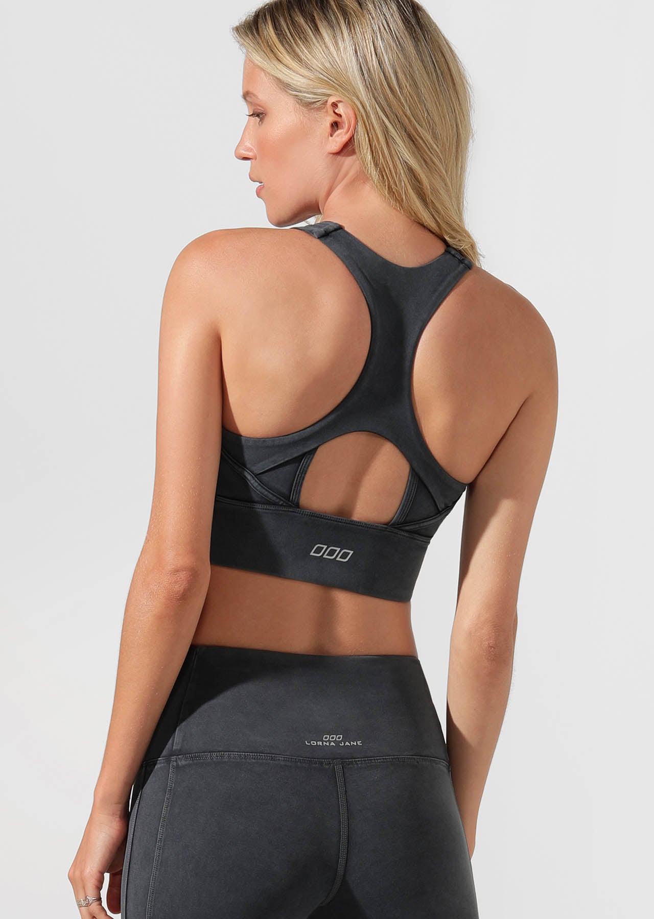 Lorna Jane High Coverage Sports Bra - Washed Black