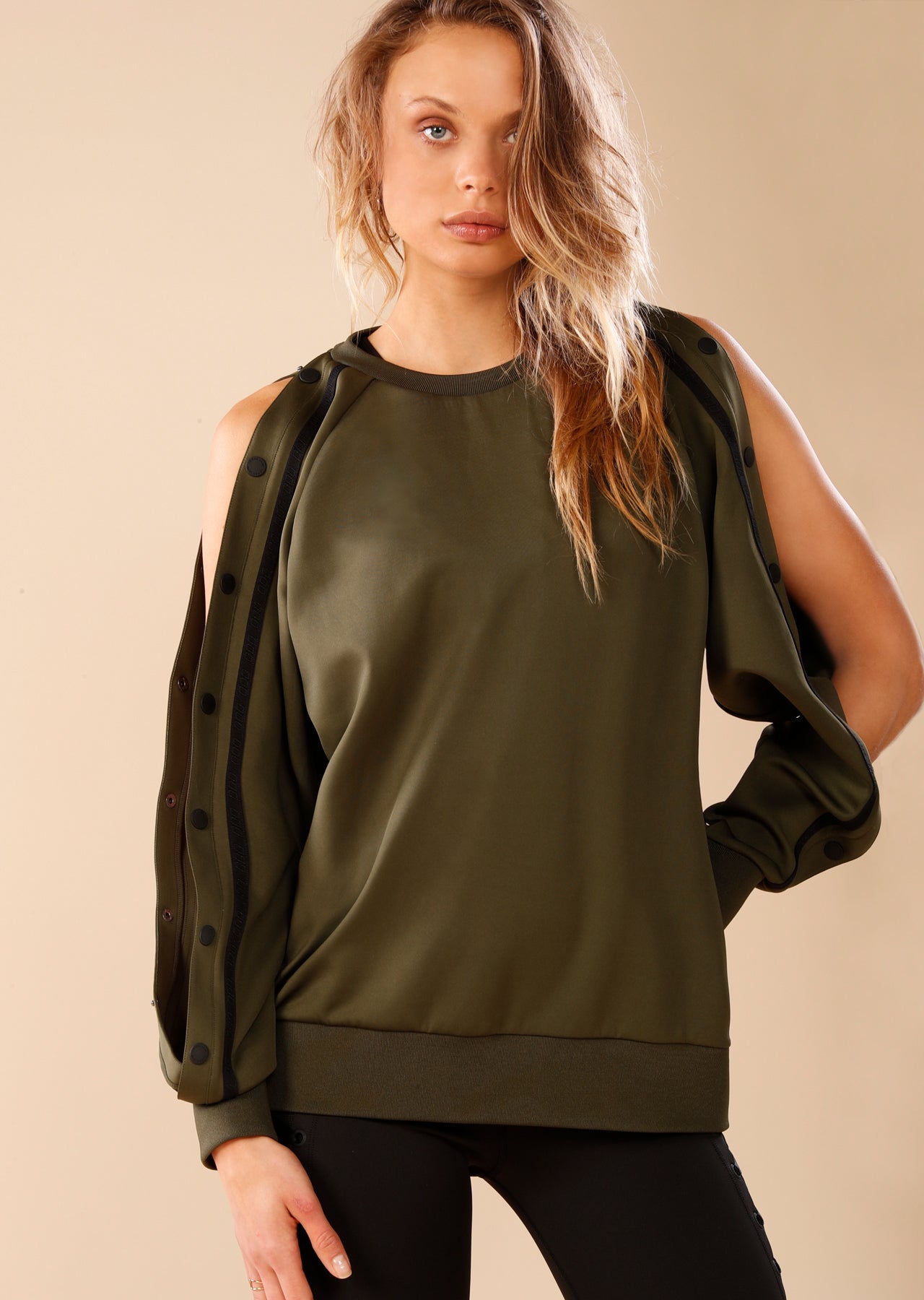 Lorna Jane Highline L/Slv Snap Top - Luxury Green