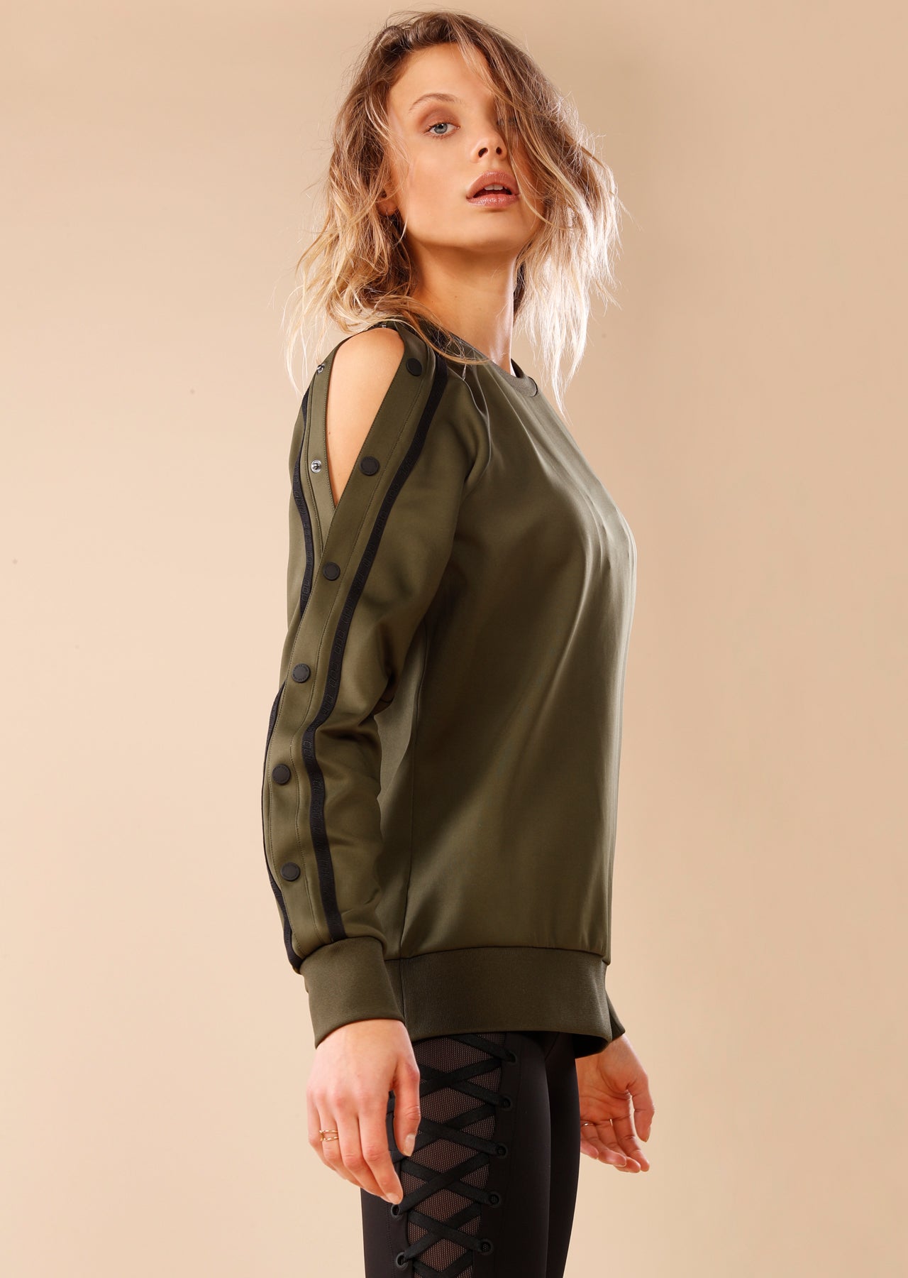 Lorna Jane Highline L/Slv Snap Top - Luxury Green
