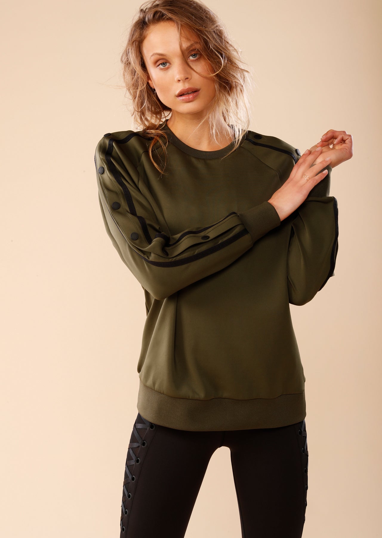 Lorna Jane Highline L/Slv Snap Top - Luxury Green
