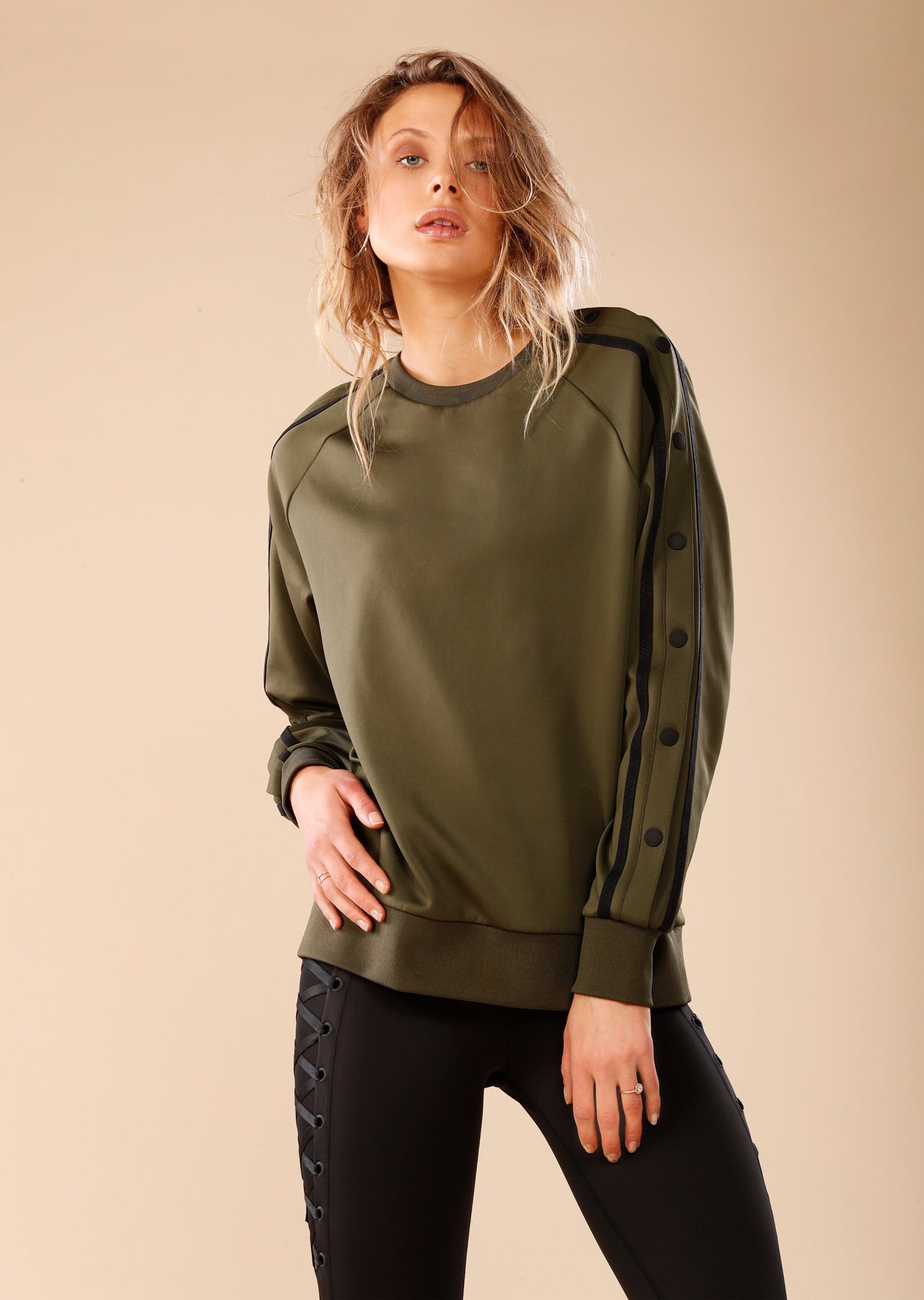 Lorna Jane Highline L/Slv Snap Top - Luxury Green
