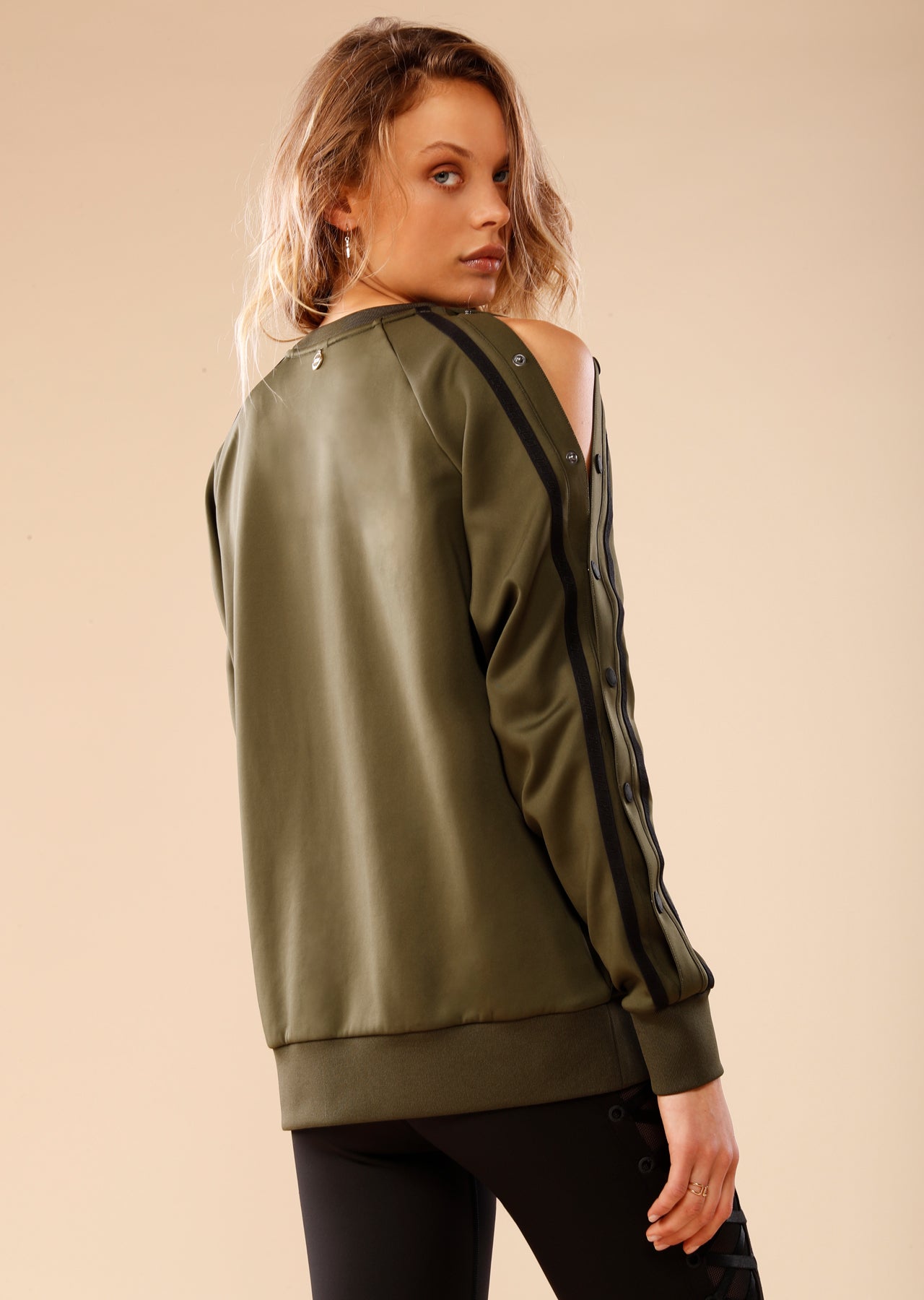 Lorna Jane Highline L/Slv Snap Top - Luxury Green