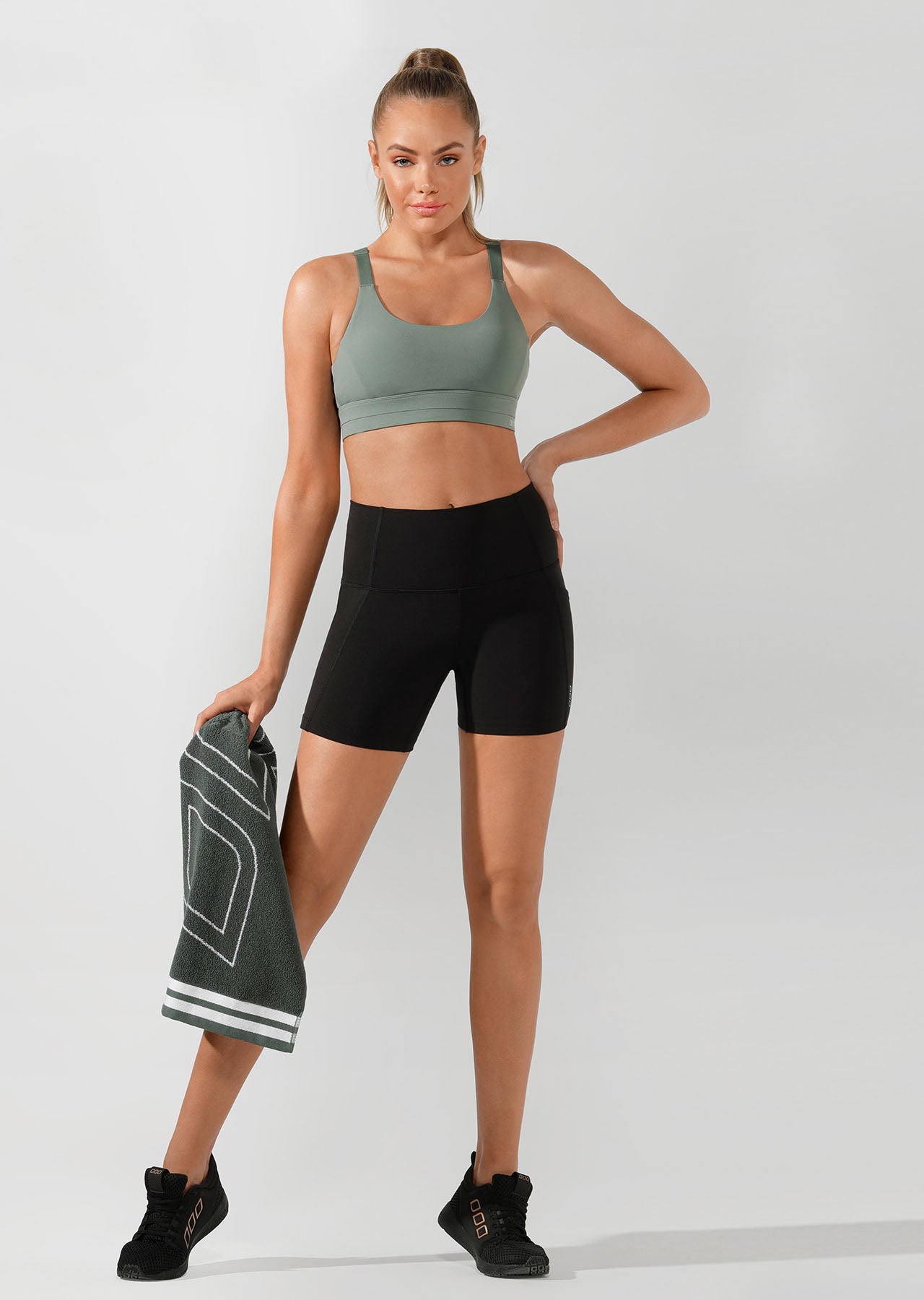 Lorna Jane Icon Sweat Towel - Military