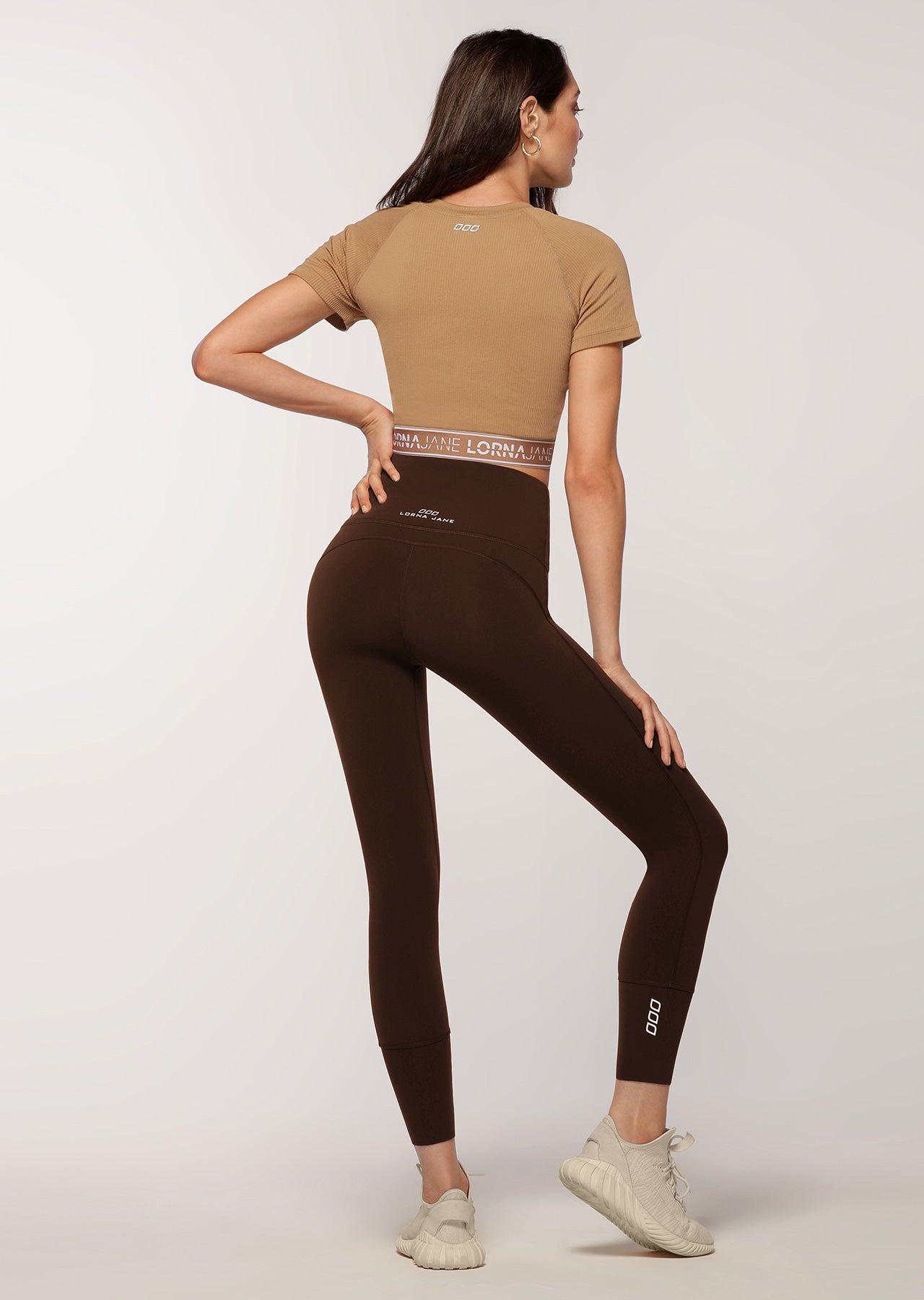 Lorna Jane Iconic Cropped Seamless Tee - Biscuit