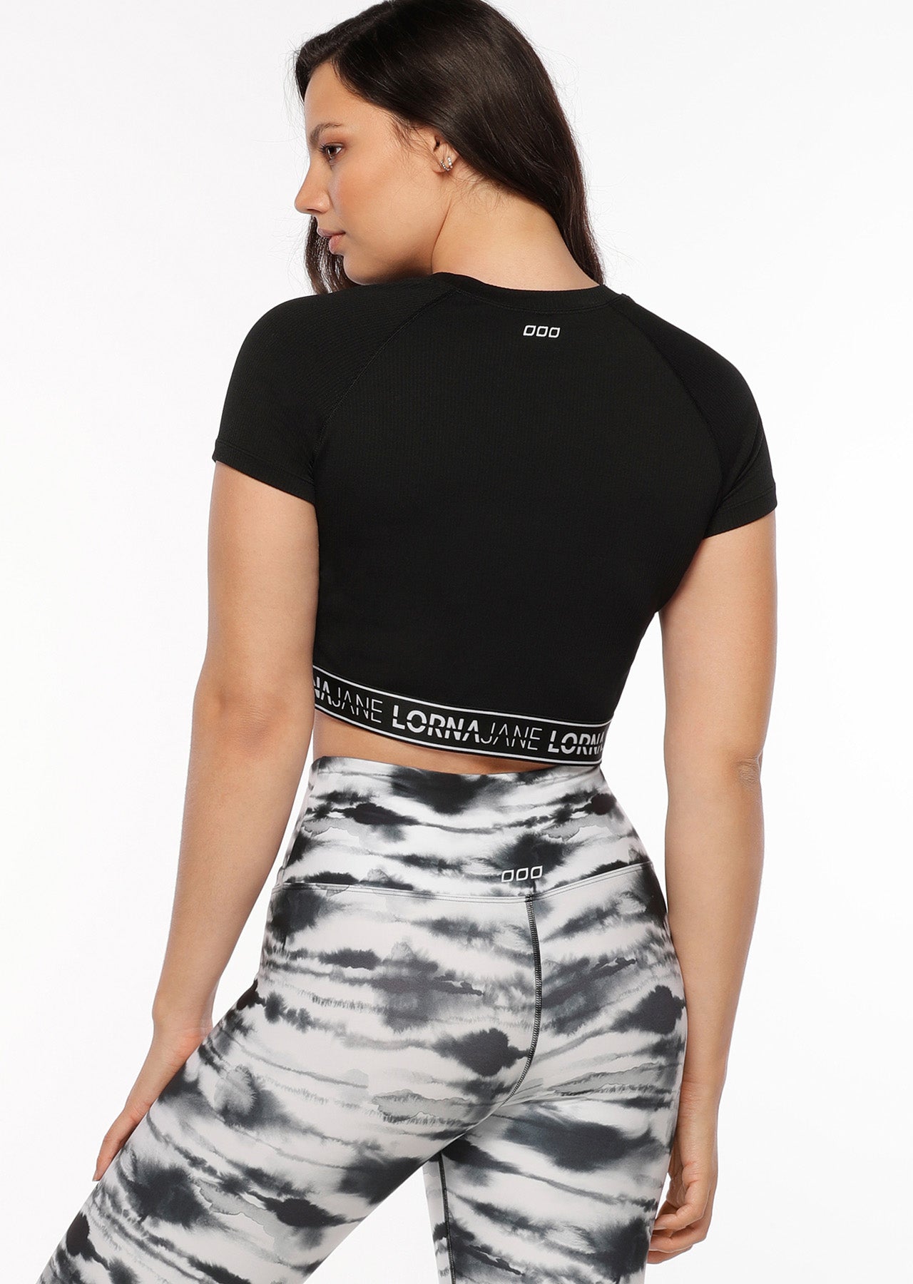 Lorna Jane Iconic Cropped Seamless Tee - Black