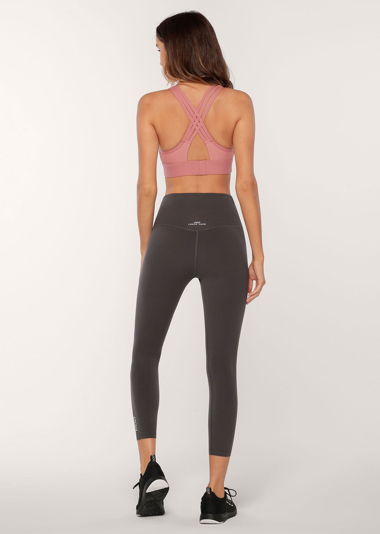 Lorna Jane Knockout Sports Bra - Powdered Pink