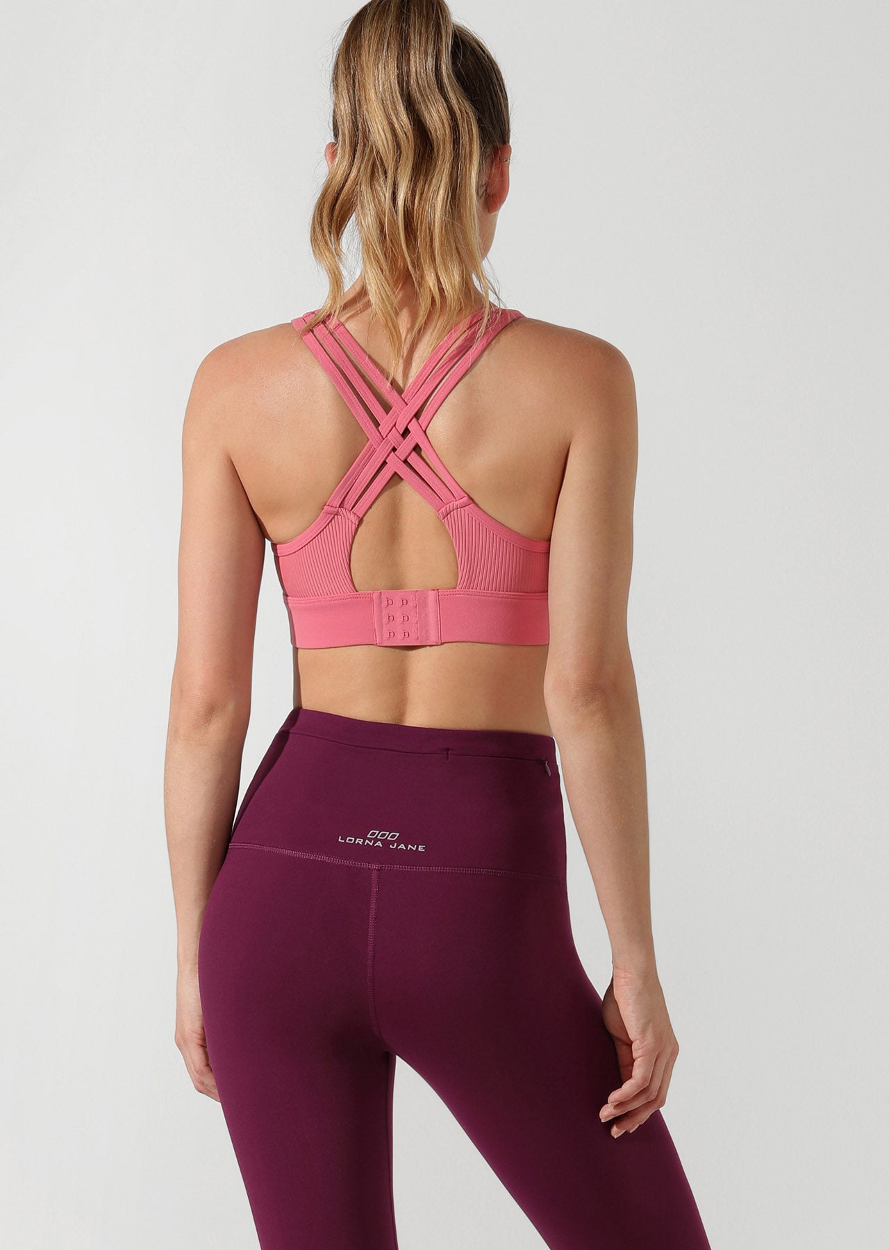 Lorna Jane Knockout Sports Bra - Raspberry Sorbet
