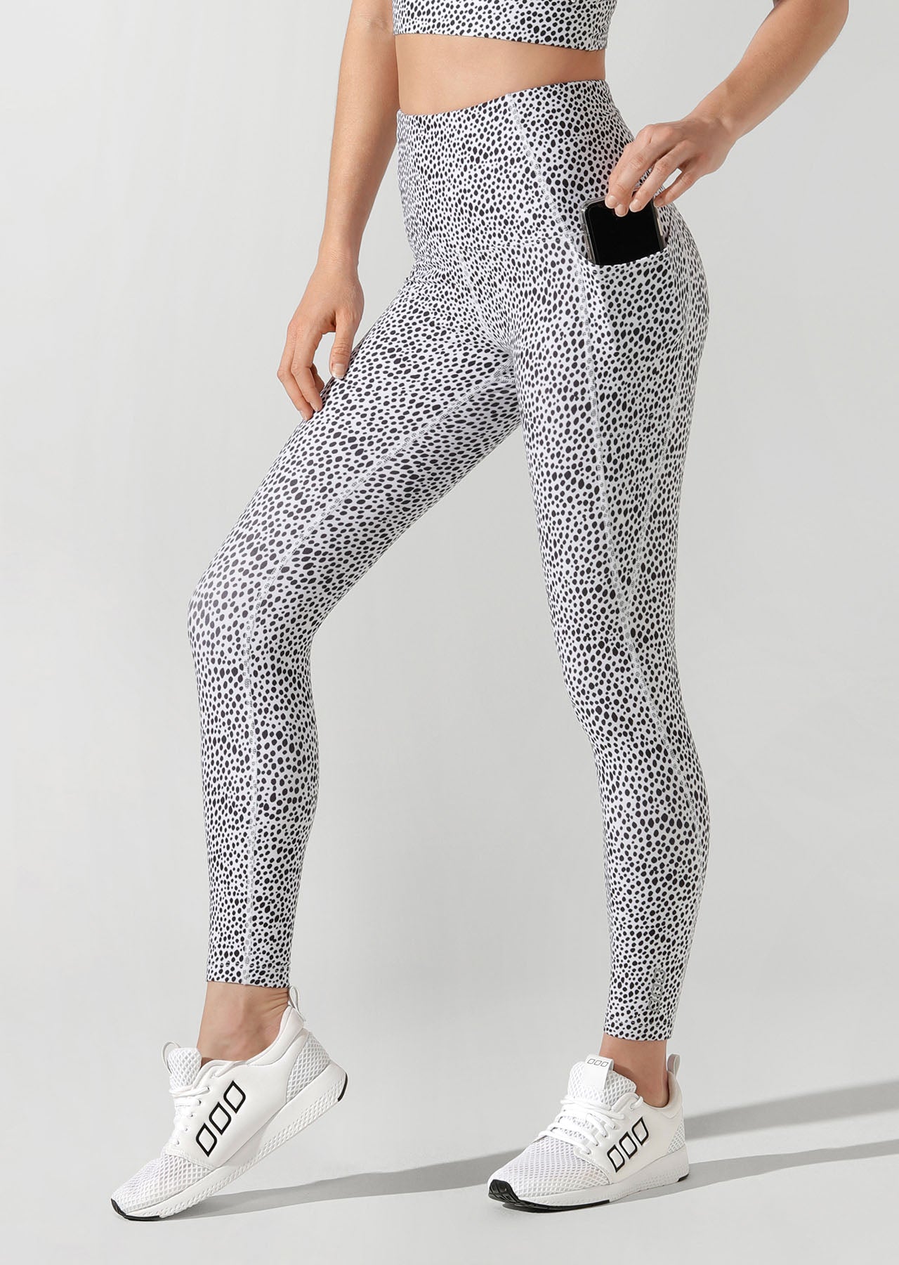 Lorna Jane Leo Ankle Biter Tight - Leo Print