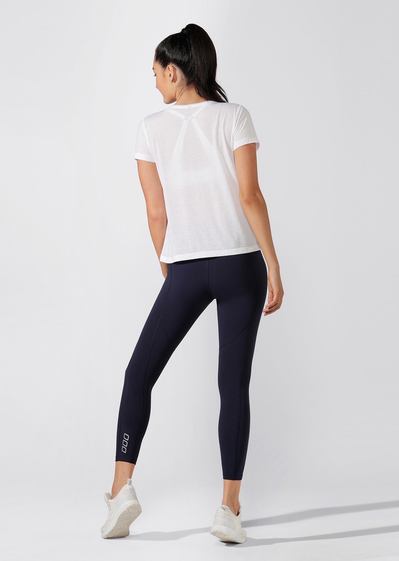 Lorna Jane LJ Iconic Slim Fit Active Tee - White