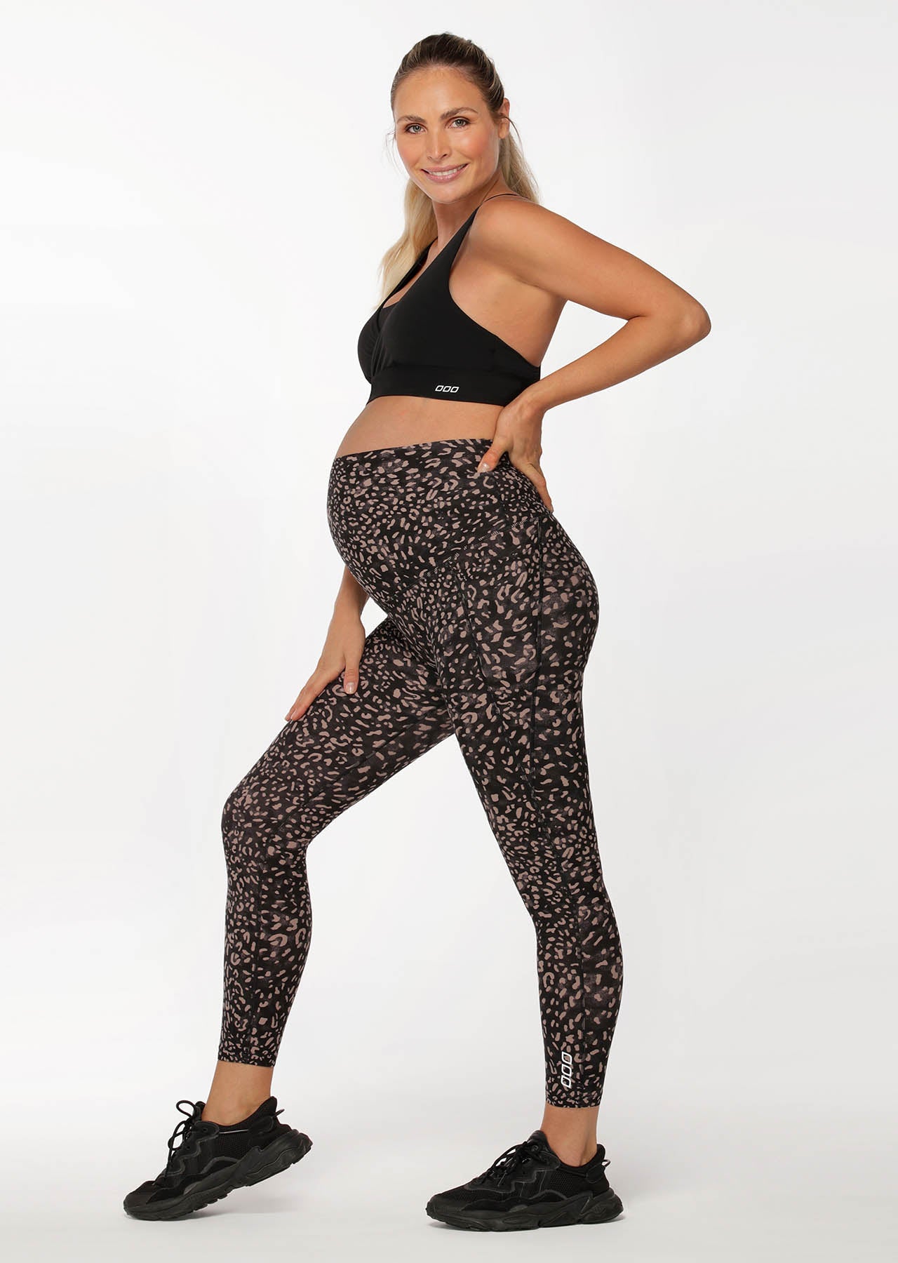 Lorna Jane LJ Maternity Phone Pocket Ankle Biter Leggings - Night Cat Print