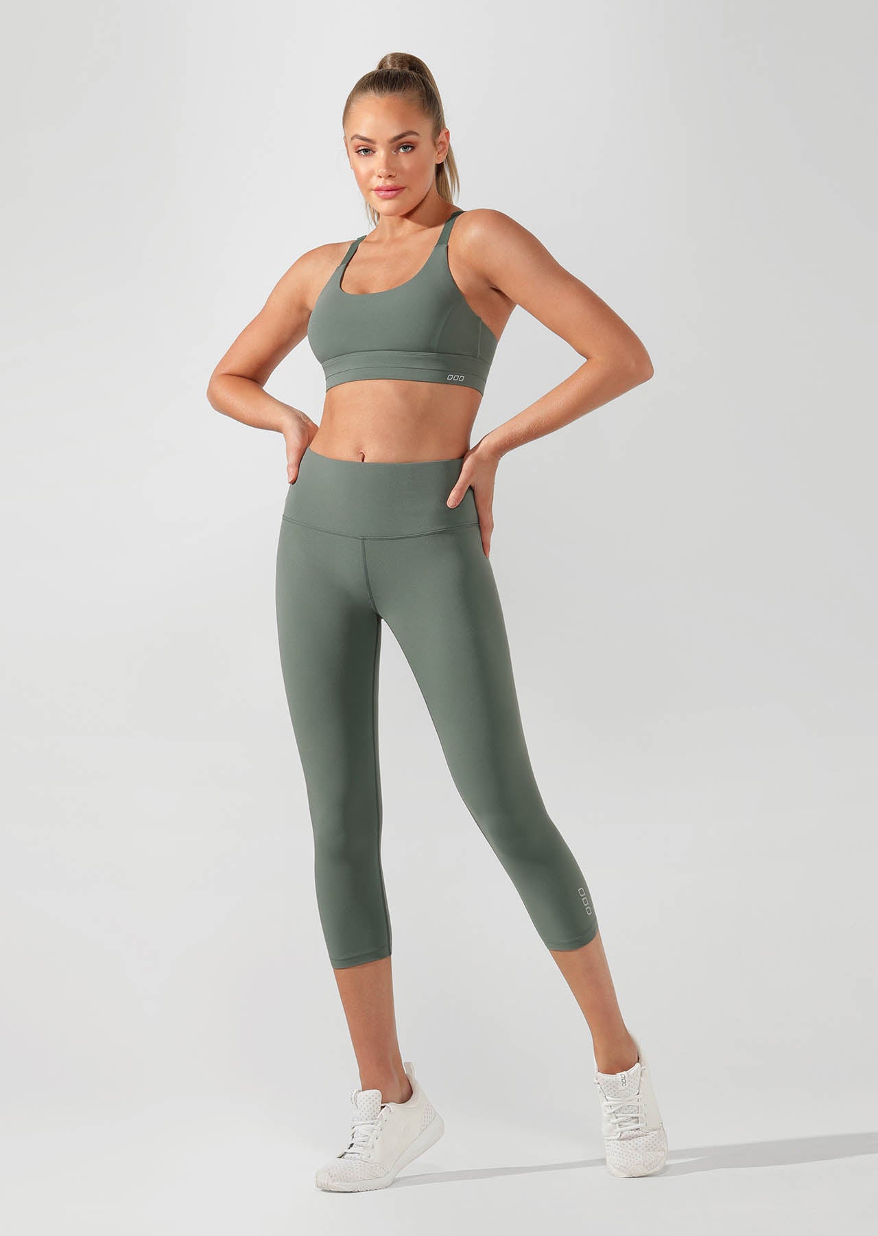 Lorna Jane Lotus 7/8 Tight - Military