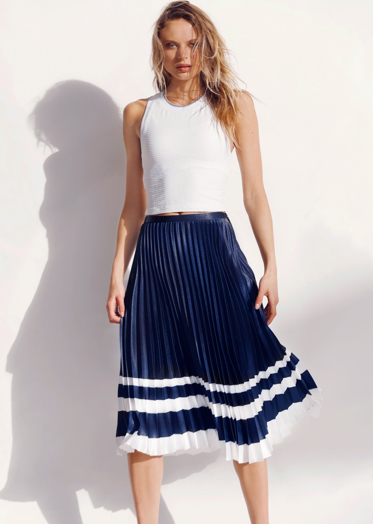 Lorna Jane Luxe Yasmin Pleated Skirt - Ink/White