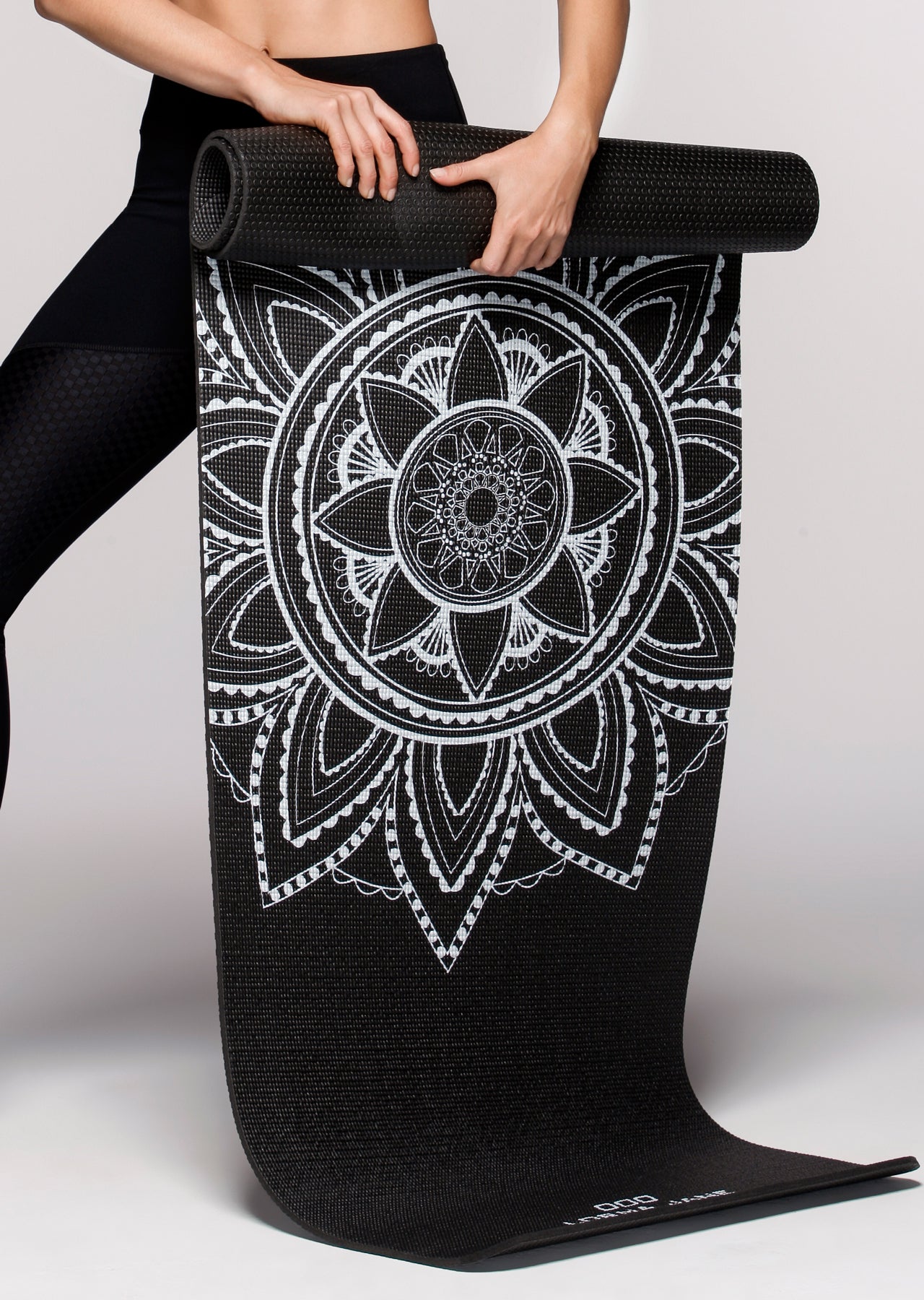 Lorna Jane Mandala Yoga Mat - Black