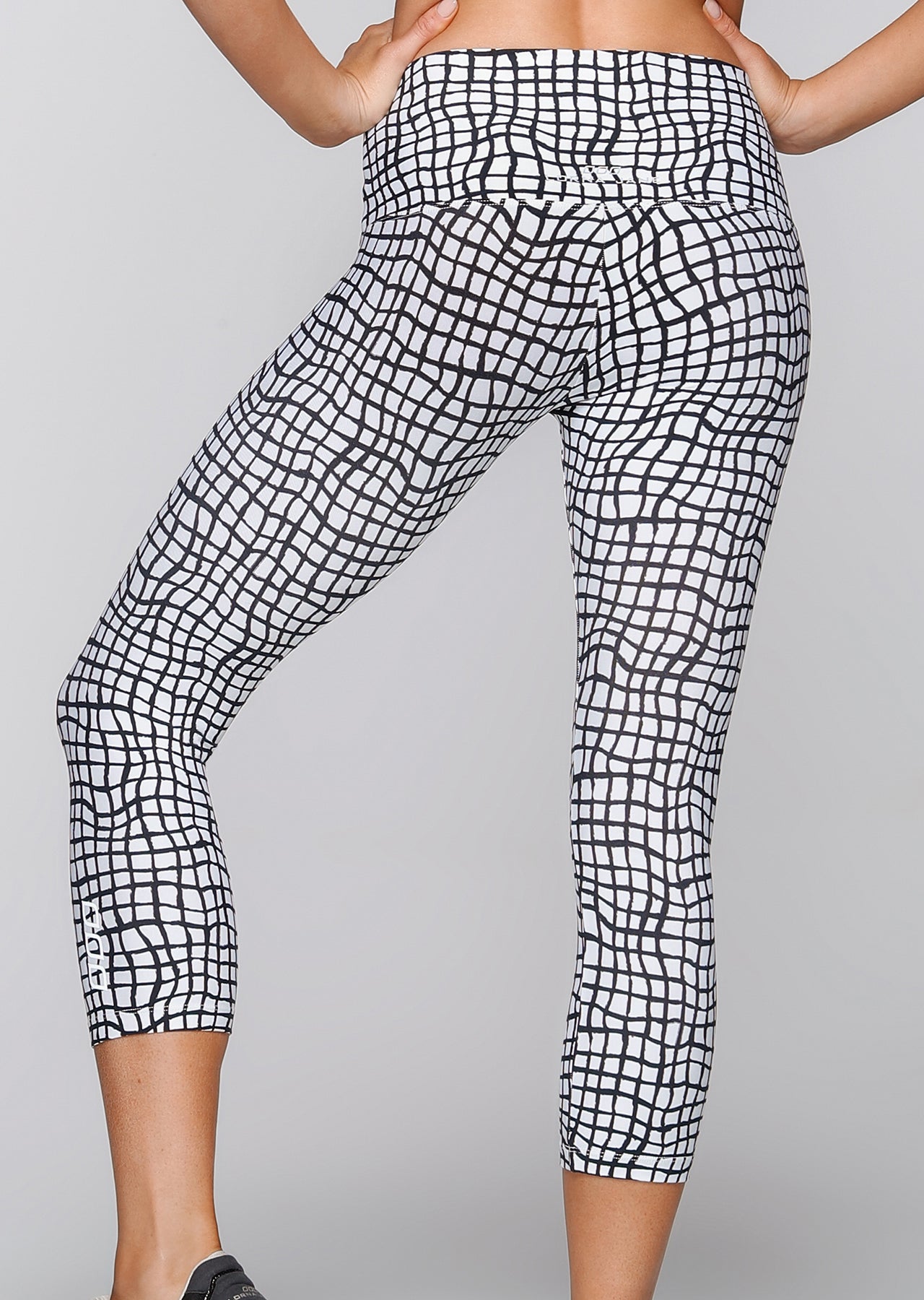 Lorna Jane Mixed Monochrome 7/8 Tight - Mixed Monochrome Print