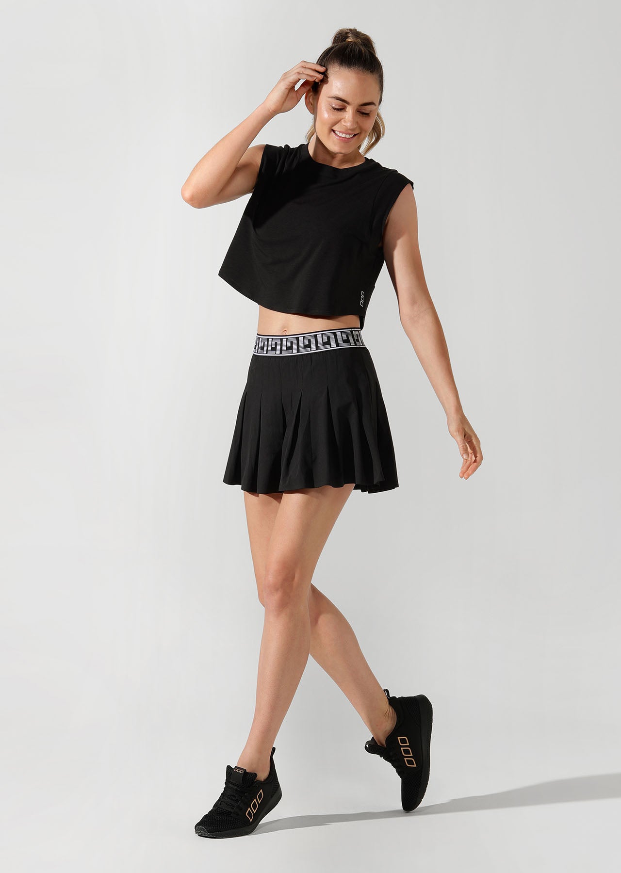 Lorna Jane Move Easy Cropped Tank - Black