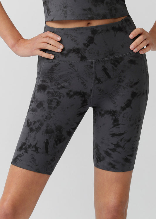 Lorna Jane No Dig Sculpting Bike Shorts - Titanium Wash Print