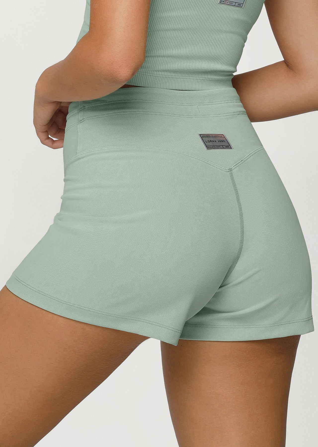 Lorna Jane Pace It Rib Kick Shorts - Washed Wild Mint